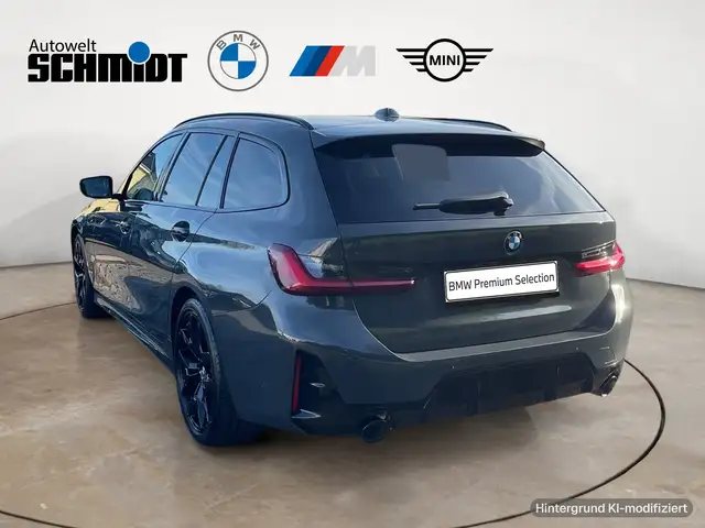 BMW 3 Series view 4