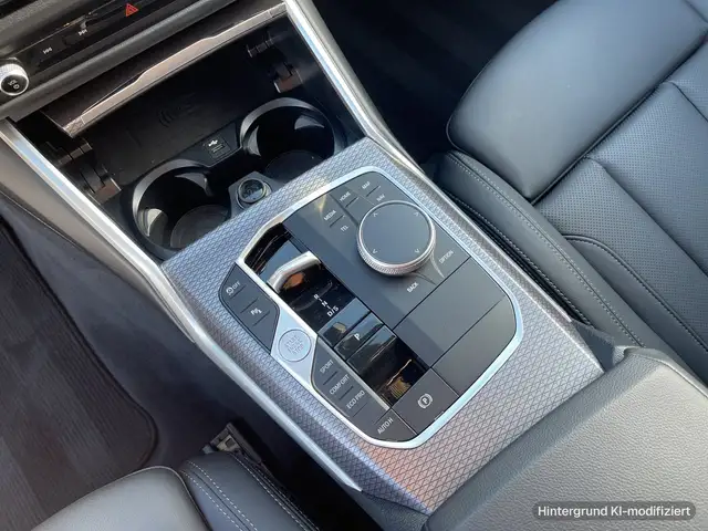 BMW 3 Series view 12