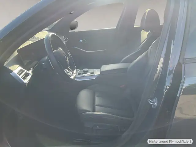 BMW 3 Series view 13