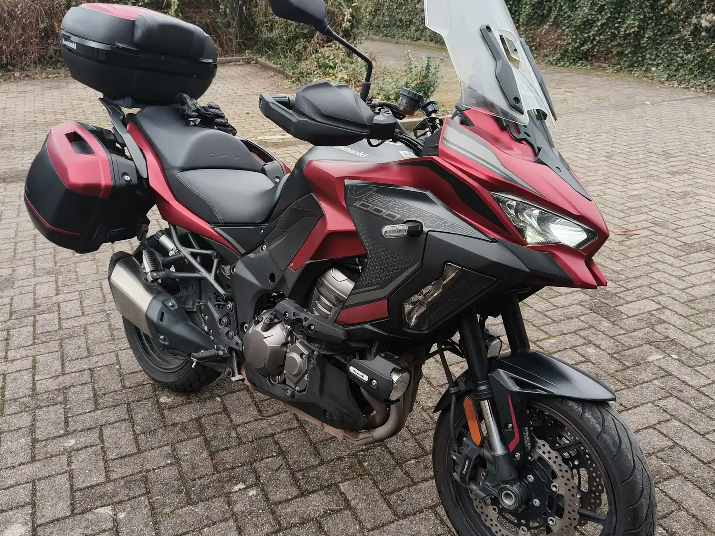 Kawasaki Versys 1000 Grand Tourer Червоний - 1