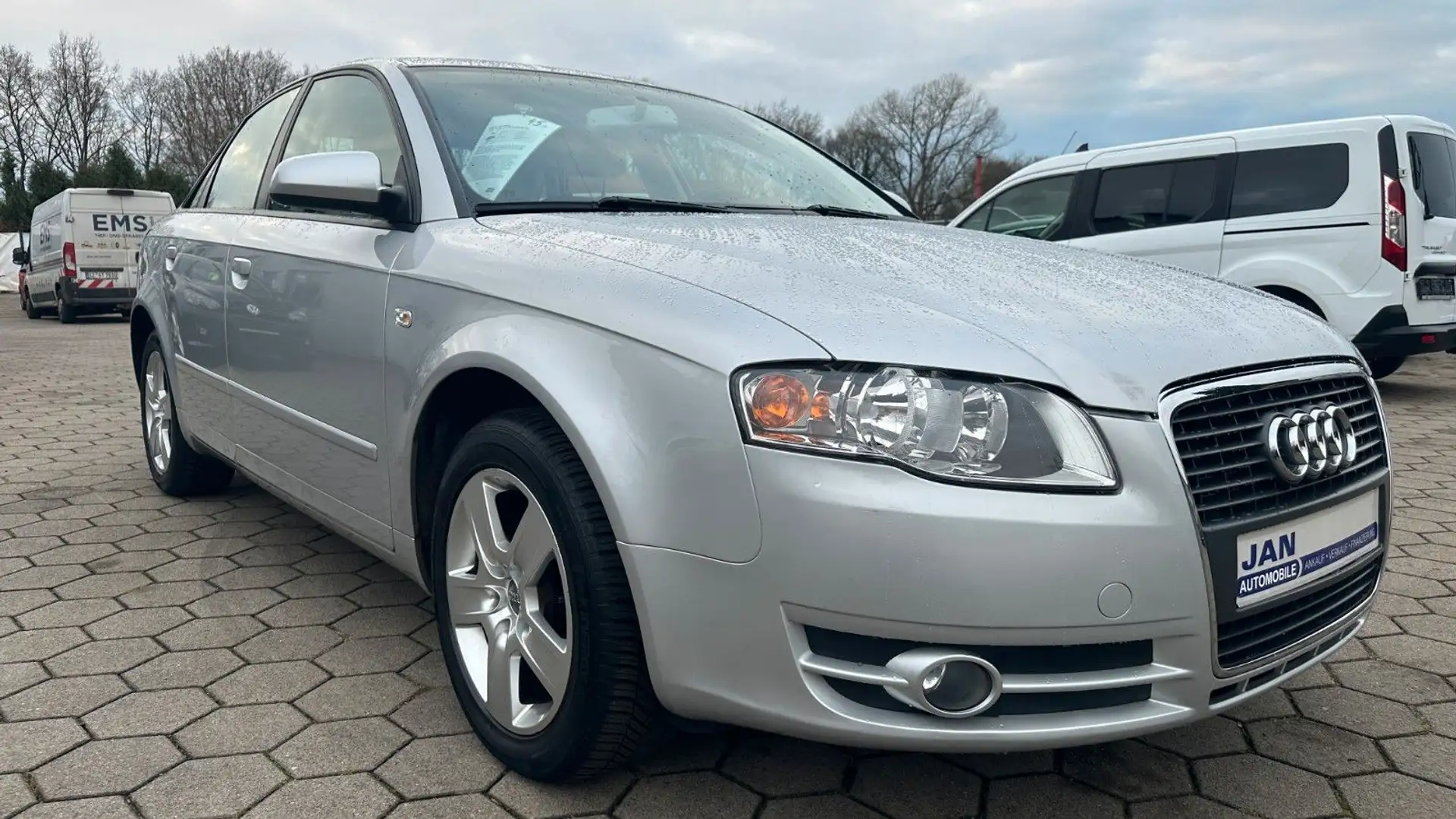 Audi A4 Lim. 2.0 TDI Automatik Alu Silber - 2