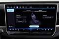 Volkswagen Passat Variant R-Line Business 1.5 150 pk eTSI Private lease vana Wit - thumbnail 30
