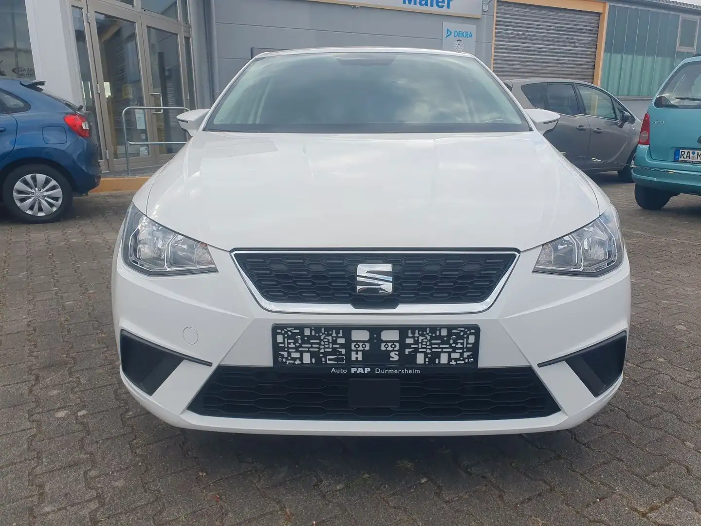SEAT Ibiza 1.0 TSI 90PS Navi ACC LED FullLink TÜV Neu Blanc - 2
