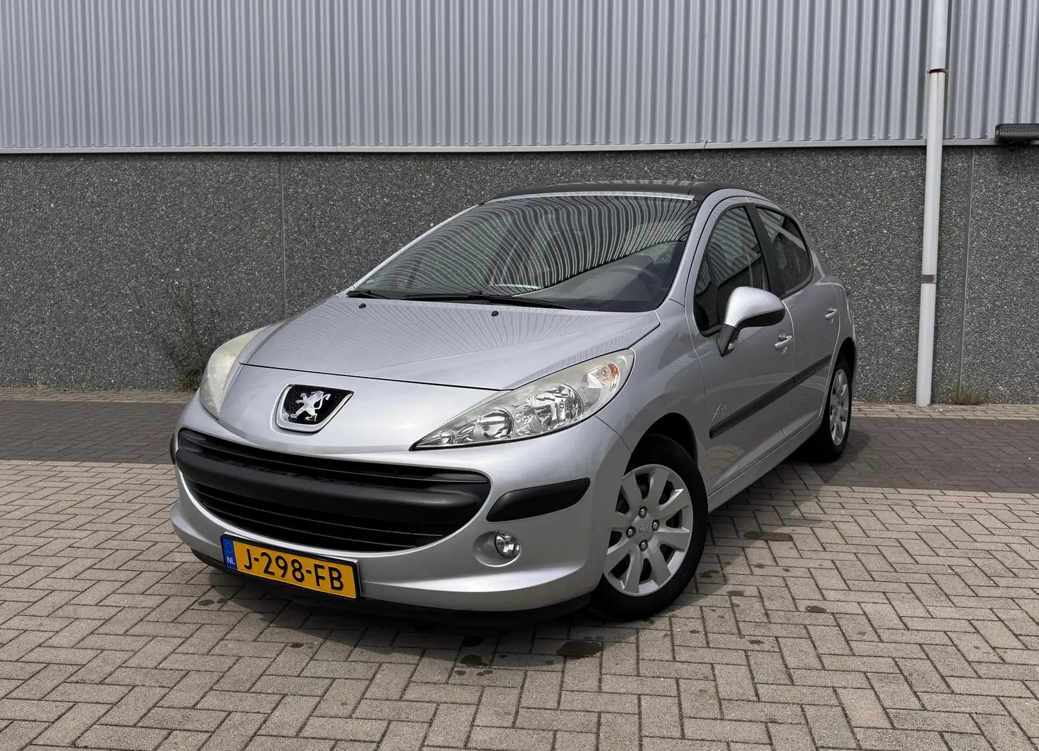 Peugeot 207 1.4 X-line Grijs - 1