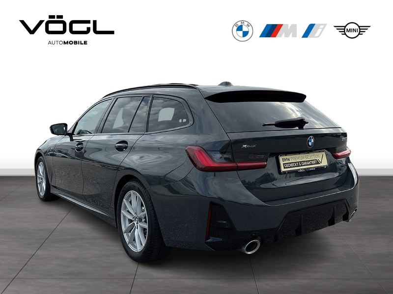 BMW 330 i xDrive Touring M Sportpaket Head-Up Innovationsp — photo 3