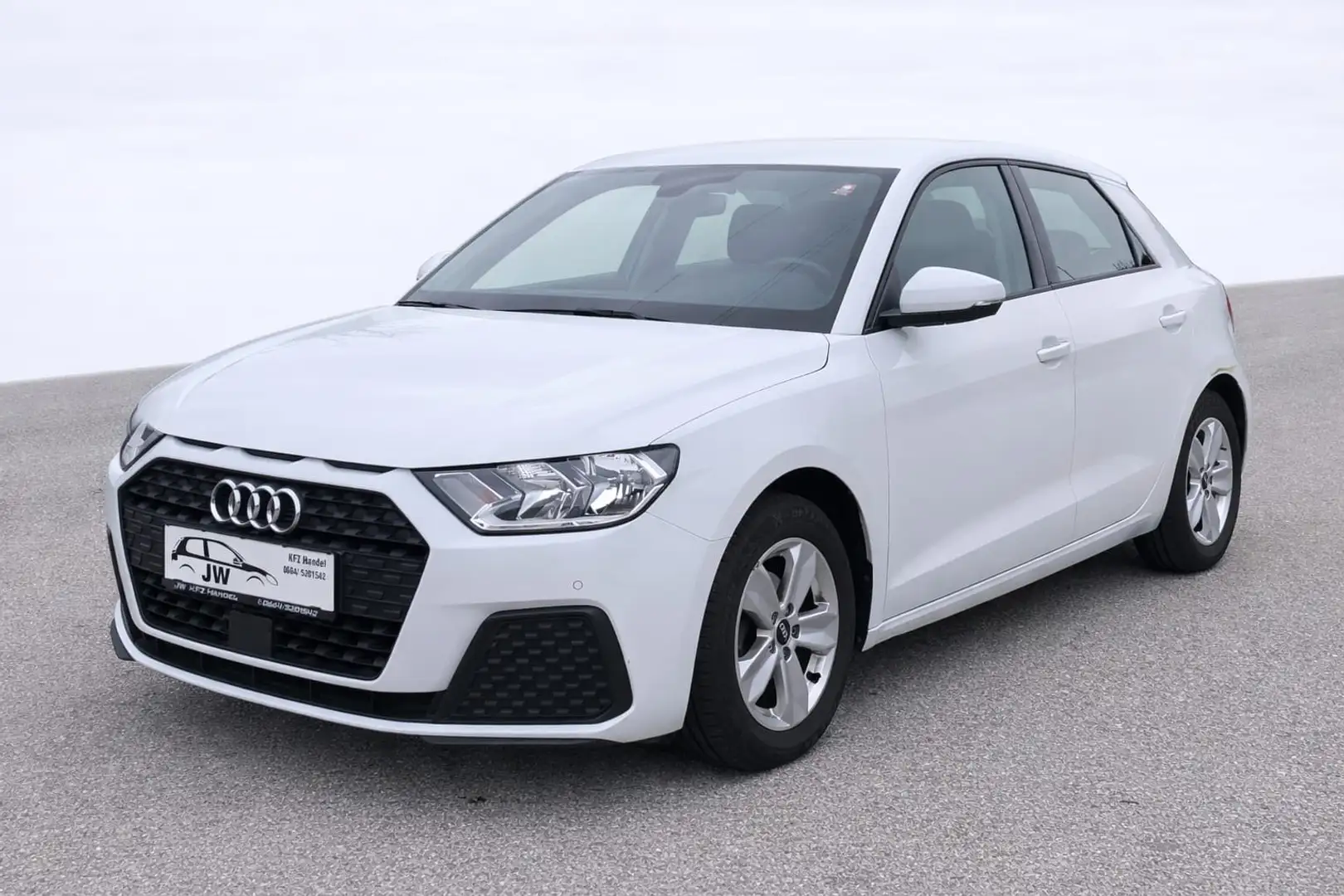 Audi A1 Sportback, *Garantie*, Autobahn Jahres-Vignette 26 Weiß - 1