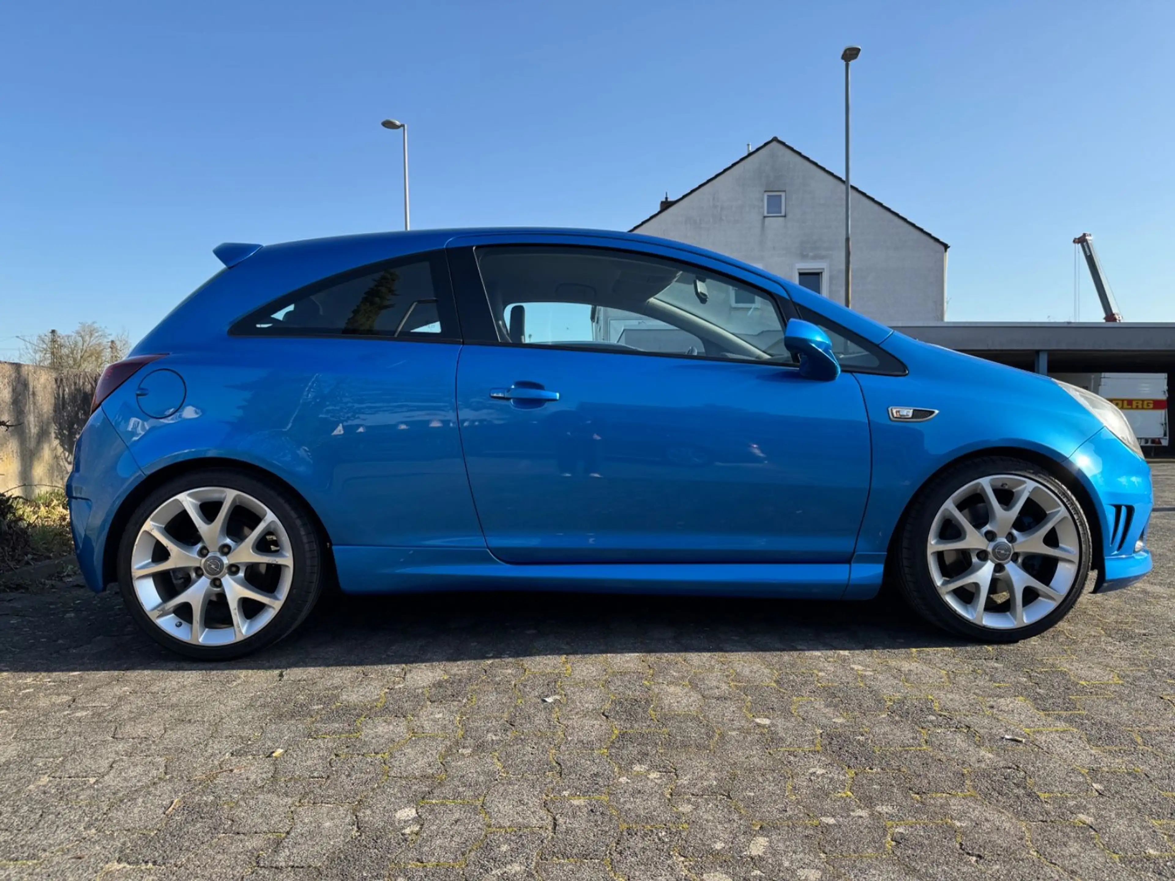 Opel Corsa D OPC 1.6 *220ps*KLIMA*T.LEDER* — photo 4