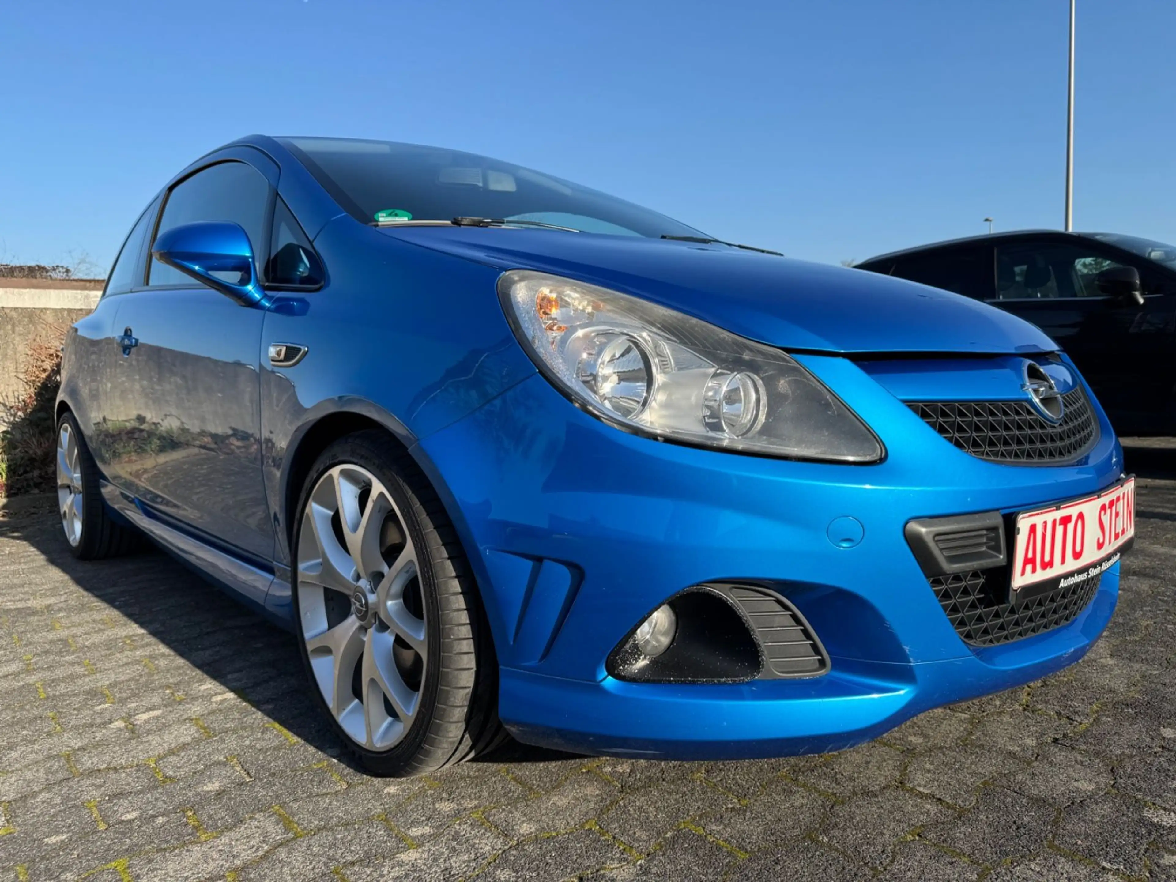 Opel Corsa D OPC 1.6 *220ps*KLIMA*T.LEDER* — photo 3