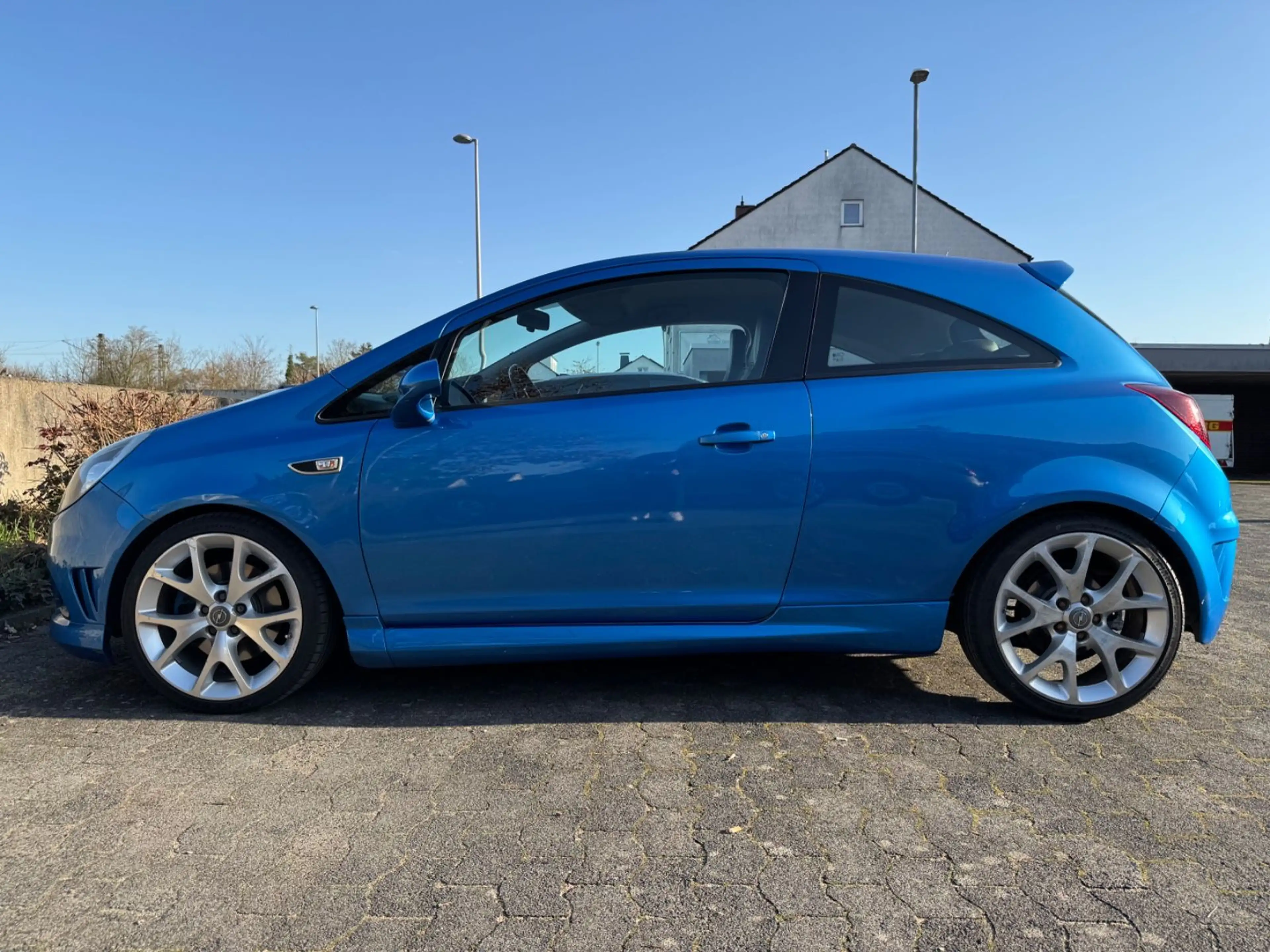 Opel Corsa D OPC 1.6 *220ps*KLIMA*T.LEDER* — photo 8
