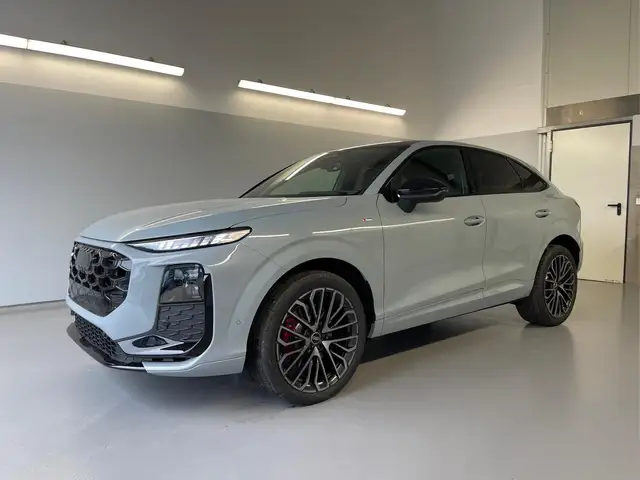 Audi Q3 Sportback NEU TFSI 265 PS quattro S line Pano+T...