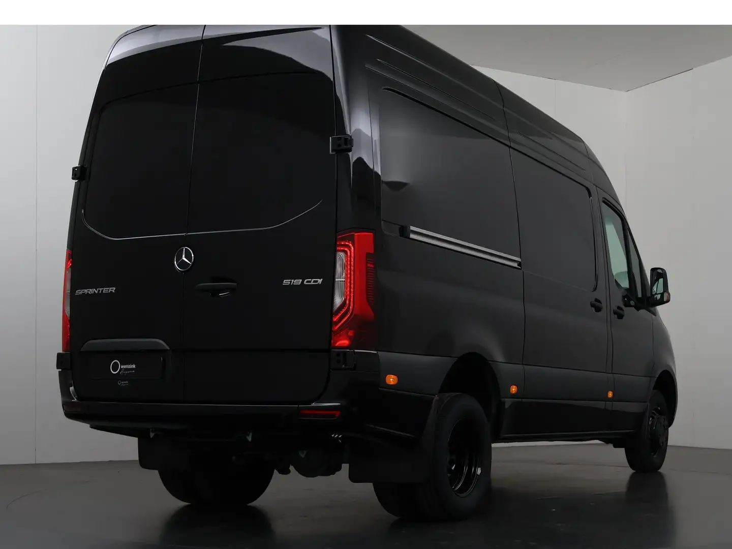 Mercedes-Benz Sprinter 519 CDI L2 H2 Select | 5.0 T | 5000 GVW | N2 | Tac Nero - 2