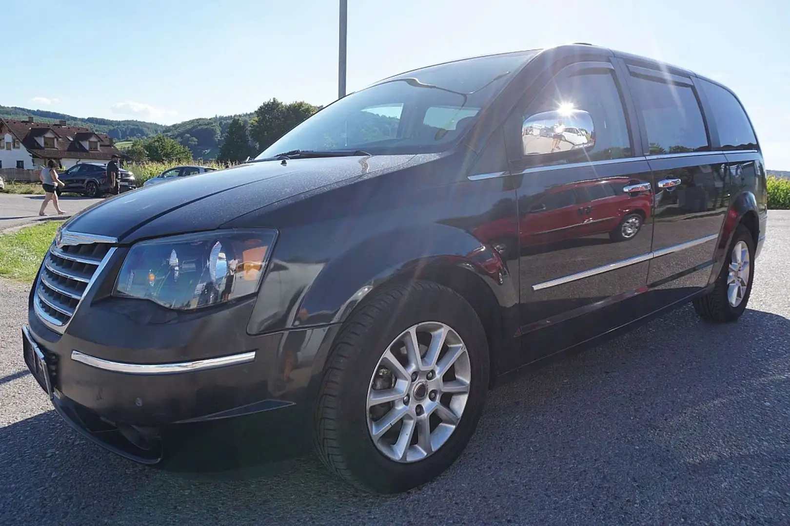 Chrysler Voyager Grand Voyager Limited 2,8 CRD Aut. Schwarz - 2