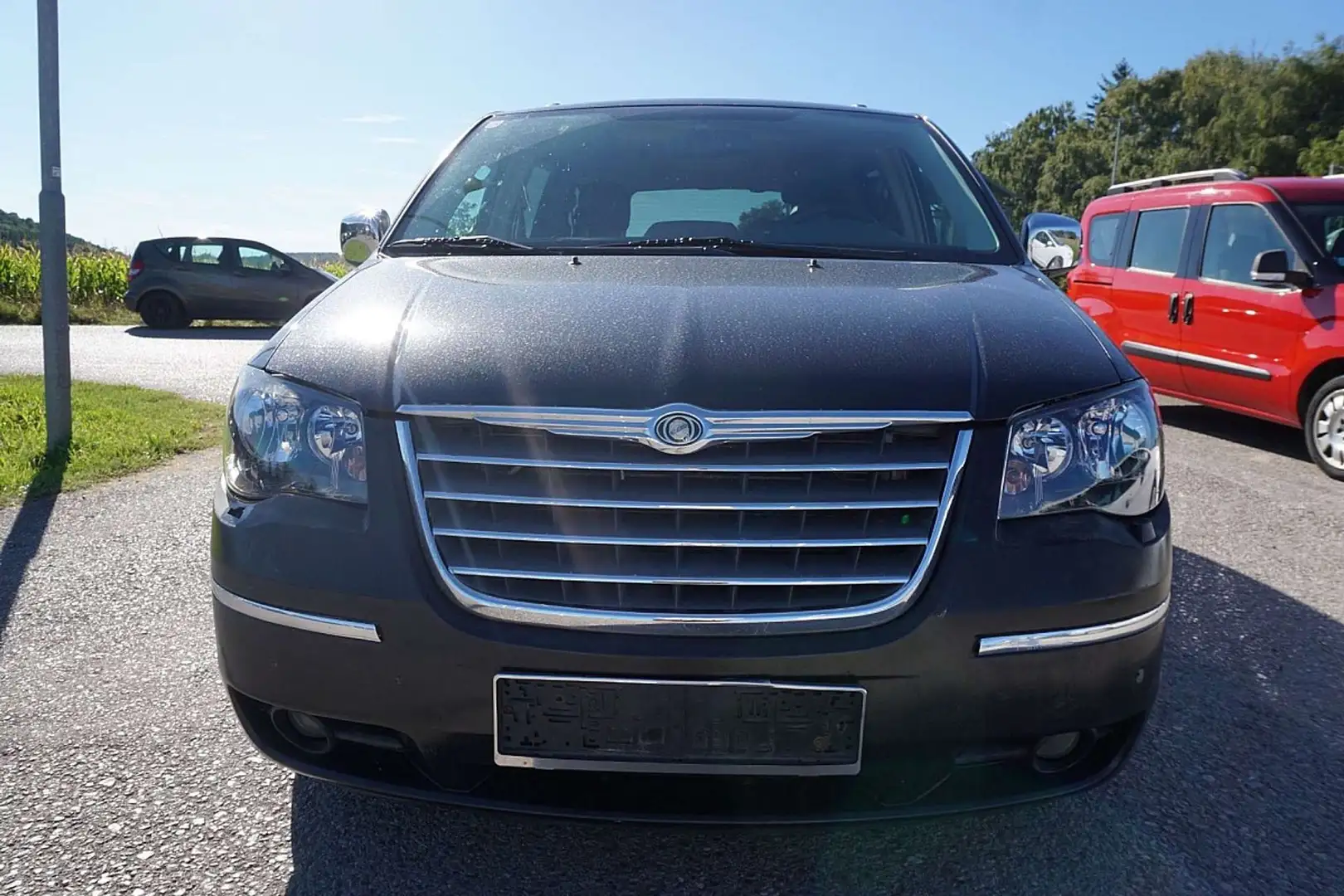 Chrysler Voyager Grand Voyager Limited 2,8 CRD Aut. Schwarz - 1
