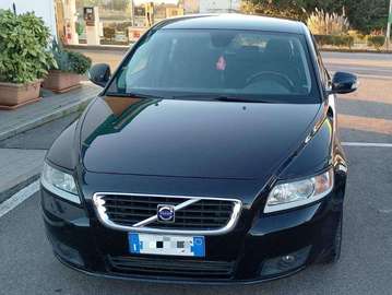 V50 2.0d Momentum powershift