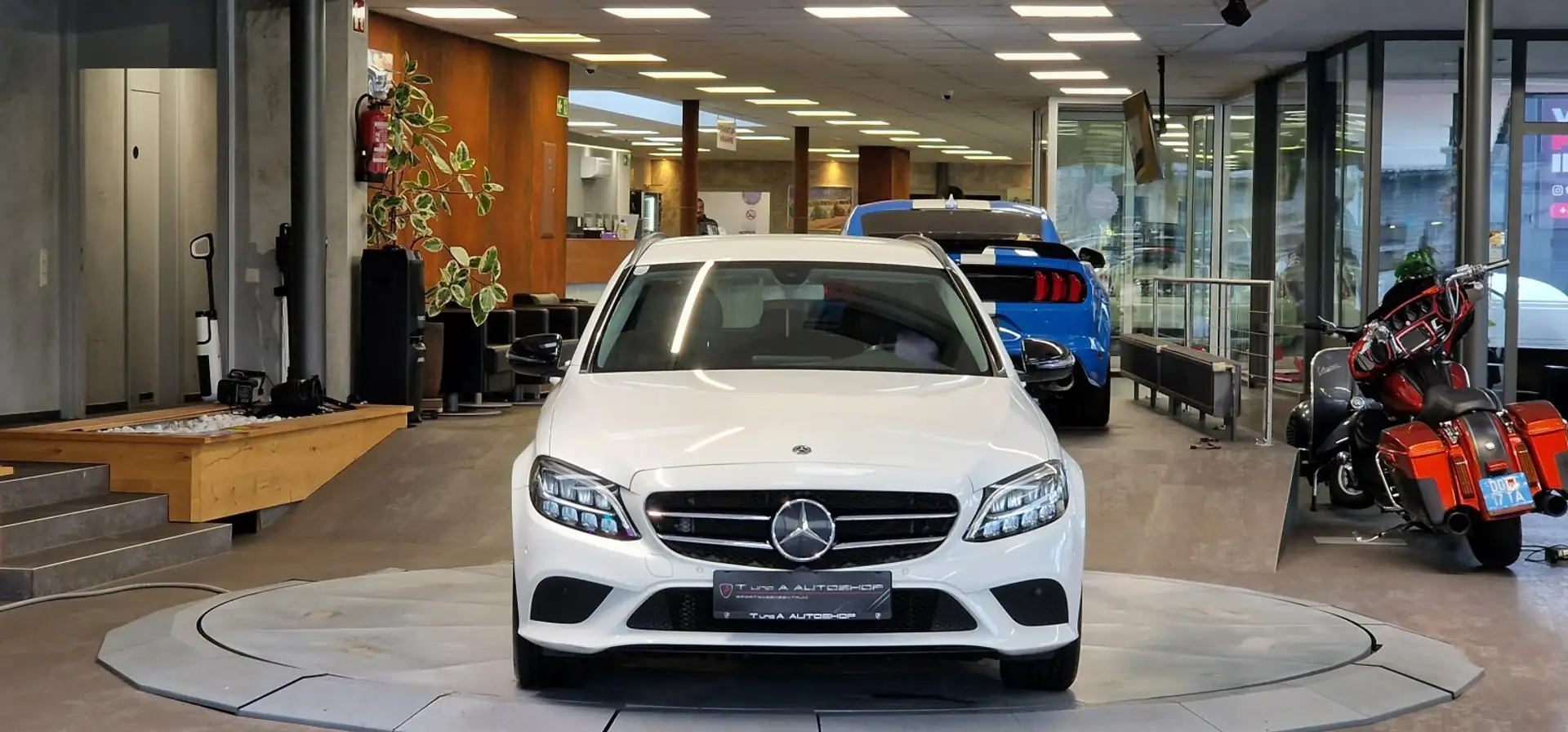 Mercedes-Benz C 180 d T 2-Hand Aut. *Kamera*Spiegel-Paket*Night-Paket* Weiß - 2