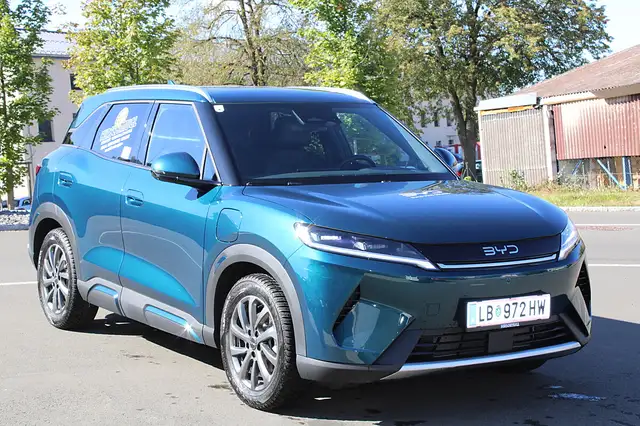 BYD Atto 2 Atto2 DM-i PHEV 18kWh Boost Österreich Paket