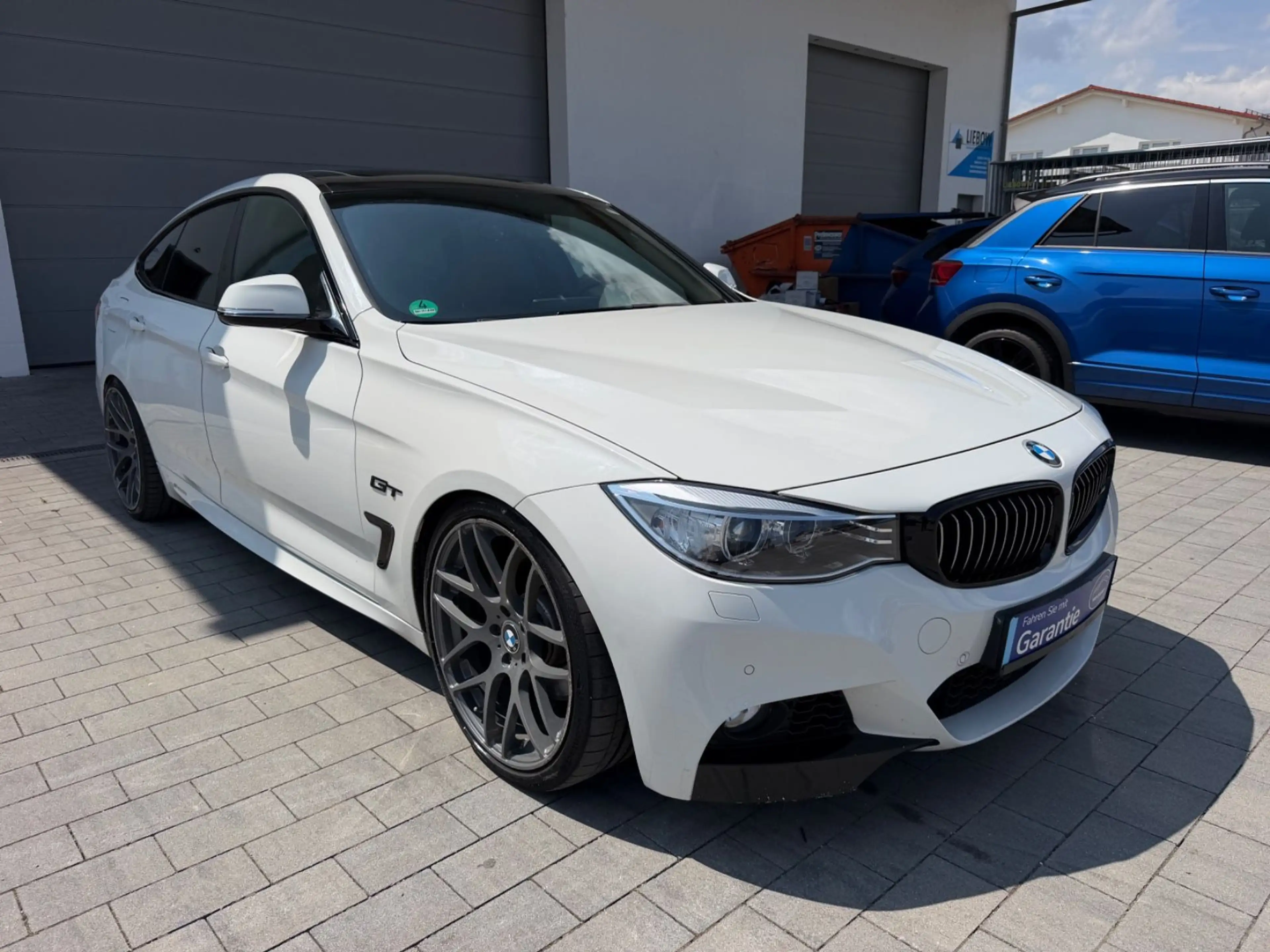 BMW 335 xDrive M Sport Performance 20`` — photo 7