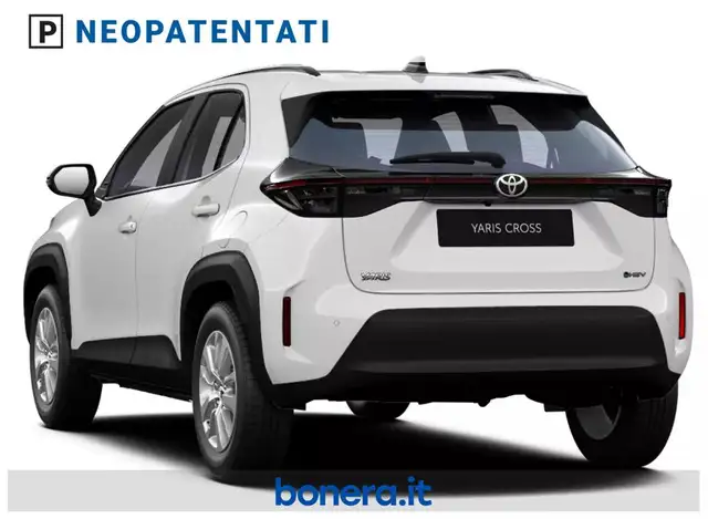 Toyota Yaris Cross view 4