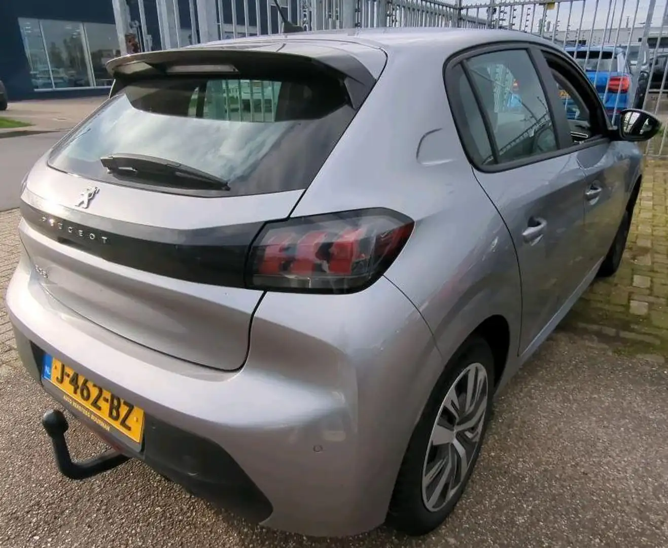 Peugeot 208 1.2 100 PK Active | Trekhaak | Airco | Grau - 2