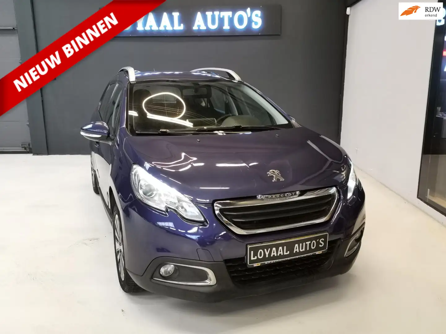 Peugeot 2008 1.2 VTi Active | AUT | NAVI | AIRCO | CRUISE | PDC Blauw - 1
