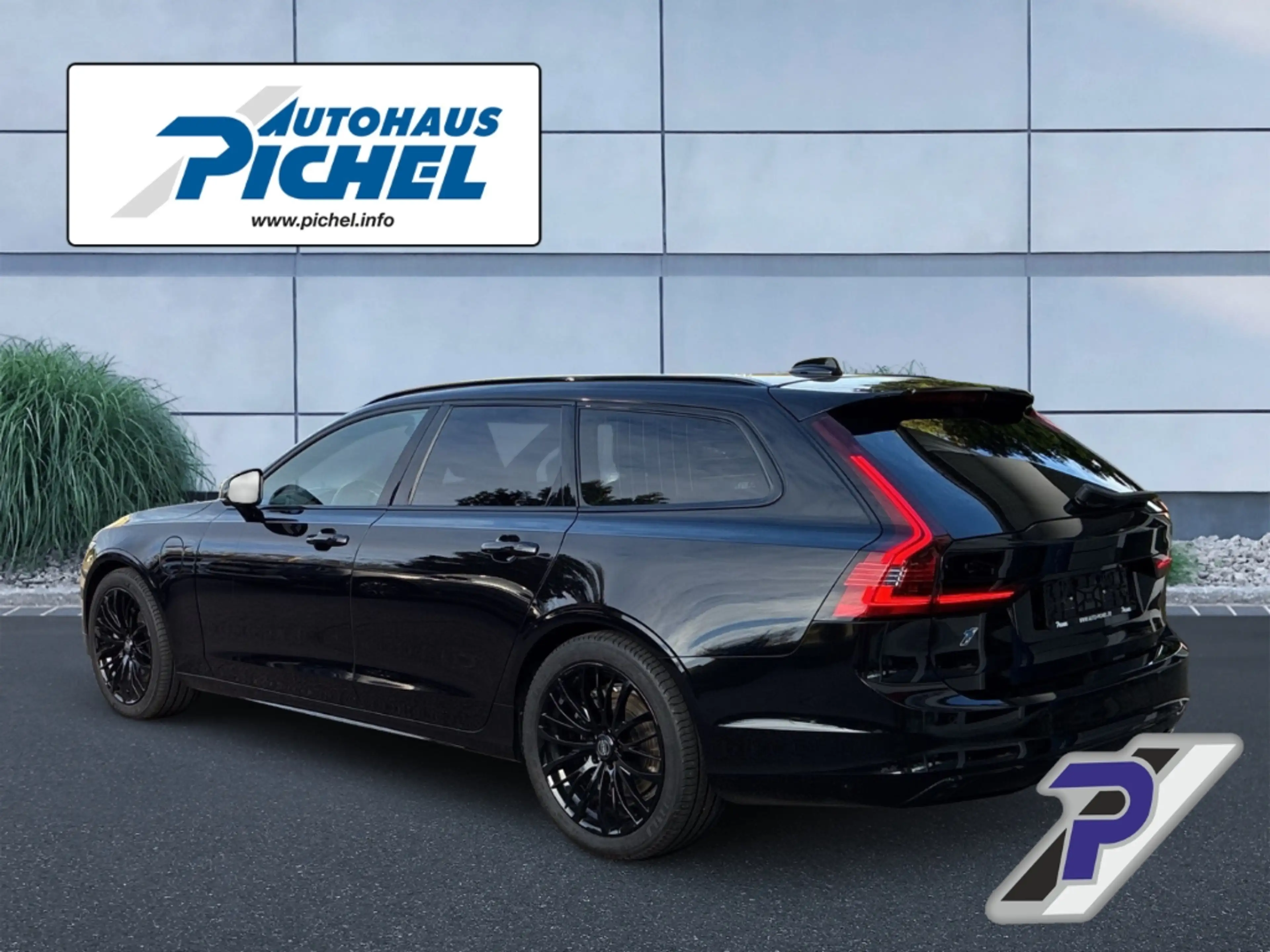 Volvo V90 Kombi T8 Twin Engine Plus Dark Recharge Plug-In Hy — photo 3