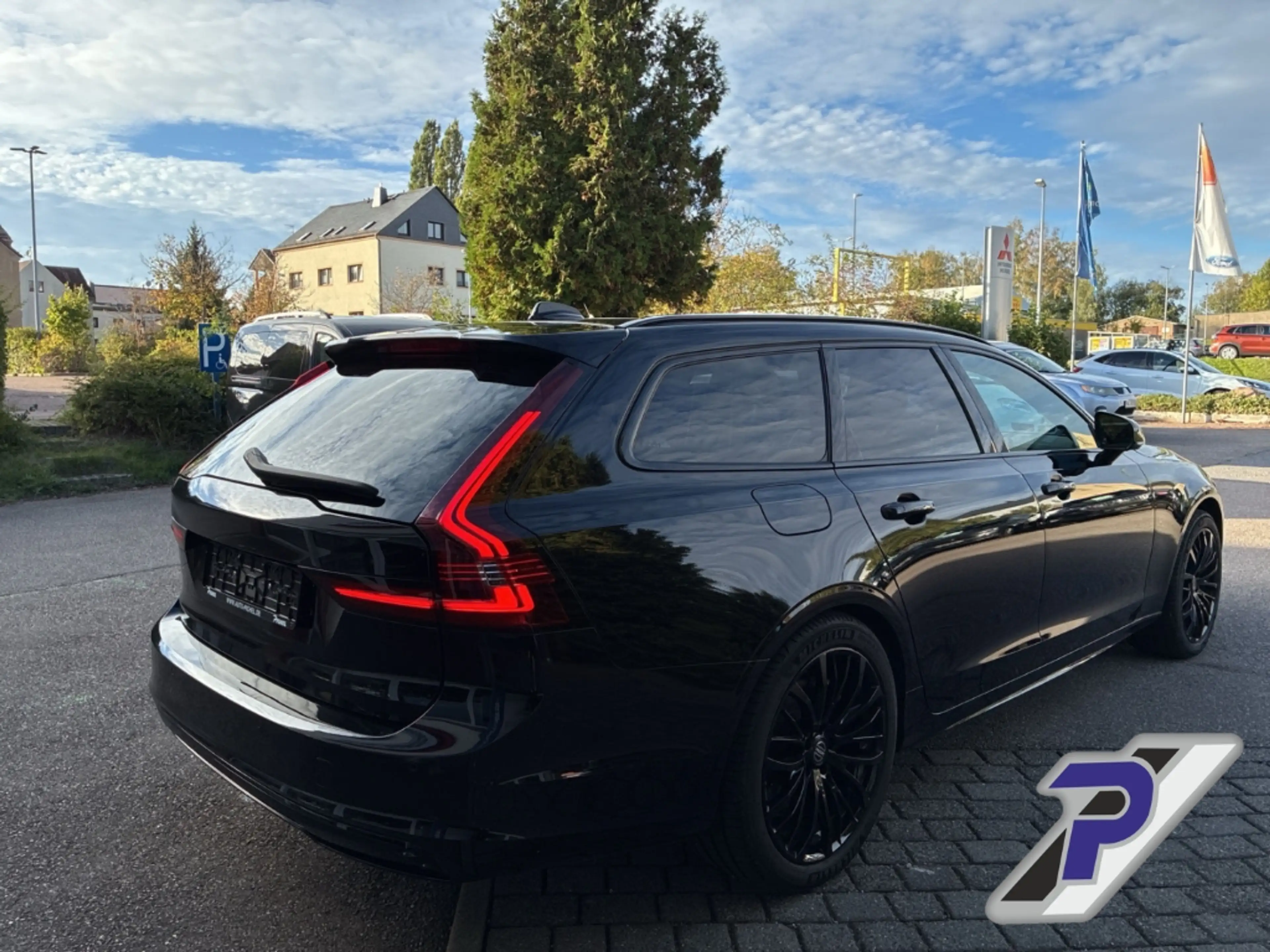 Volvo V90 Kombi T8 Twin Engine Plus Dark Recharge Plug-In Hy — photo 5