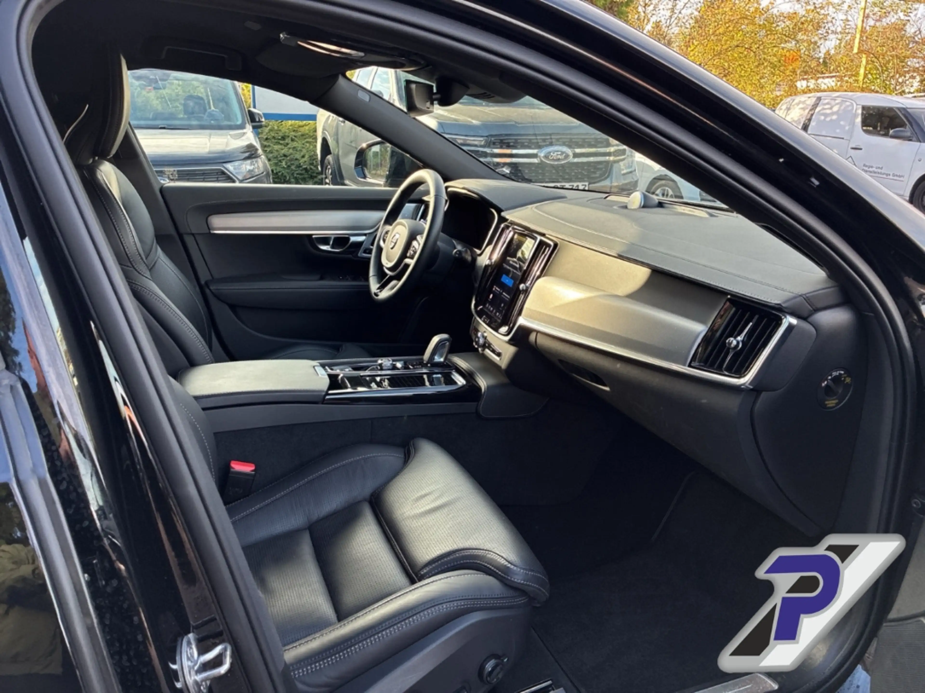 Volvo V90 Kombi T8 Twin Engine Plus Dark Recharge Plug-In Hy — photo 14