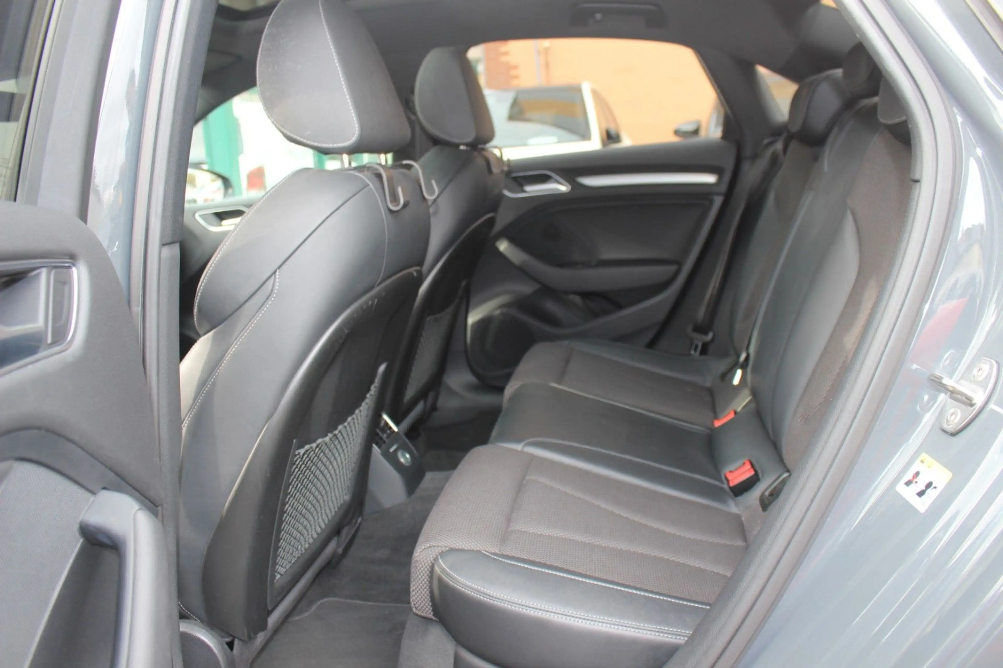 Audi A3 Lim.35 TDI S-Line sport/Pano/LED/Spur As./Top — photo 13