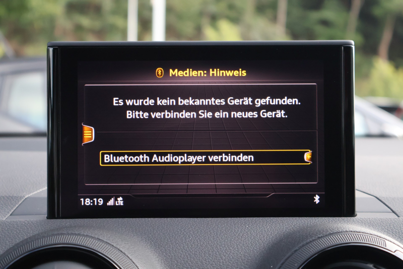 Audi Q2 1.4 TFSI basis LED Navi Tempomat Sitzheizung — photo 12