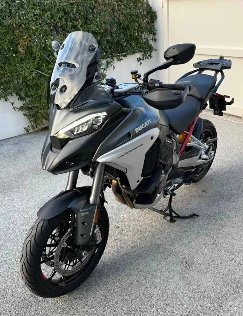 Ducati Multistrada V4 S Nero - 1