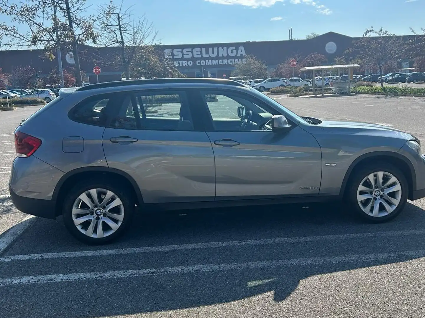 BMW X1 X1 sdrive18d Futura Grigio - 2