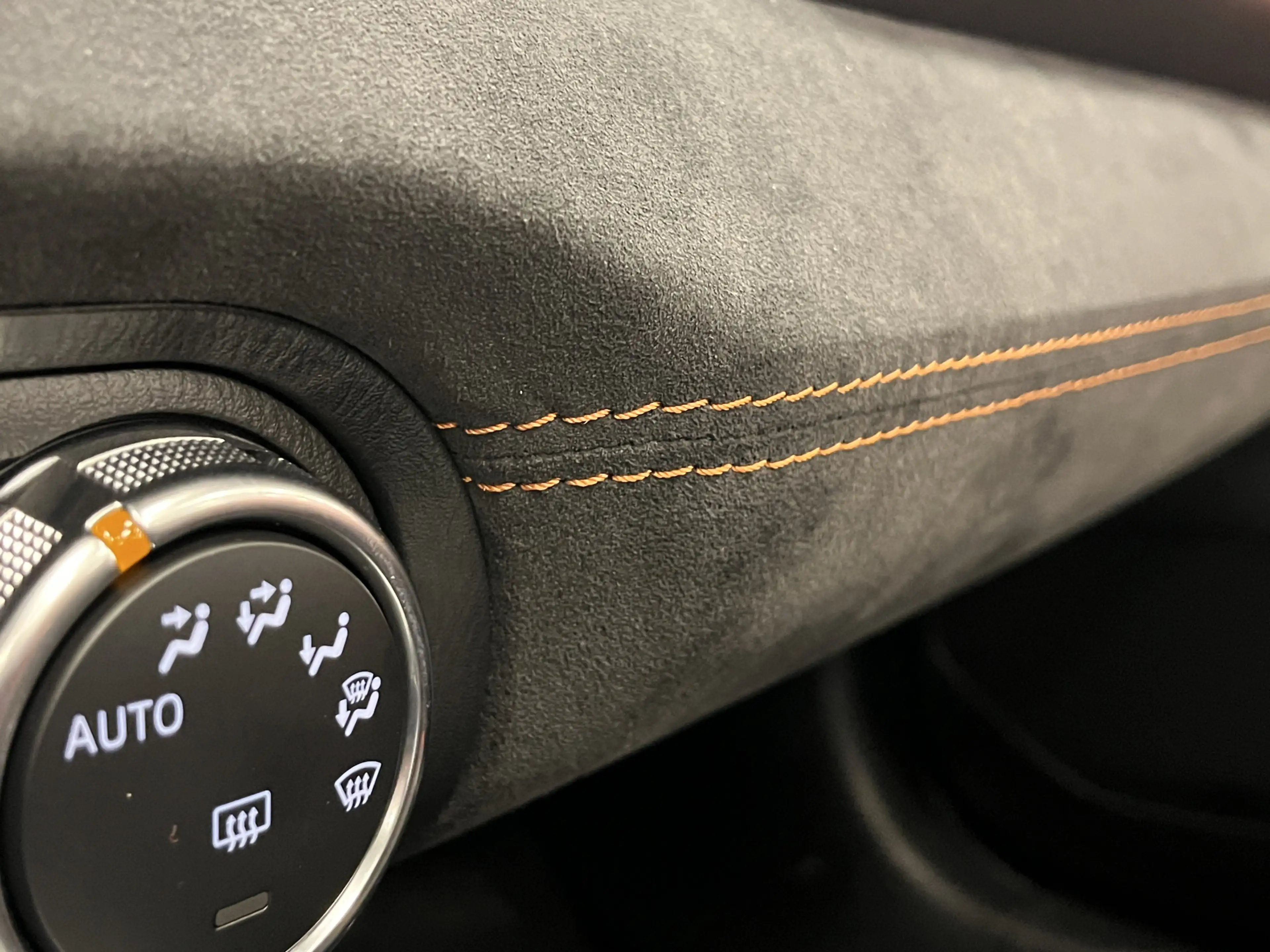 Mazda MX-5 ND Roadster 2.0 SkyActiv-G 184PK 30th Anniversary — photo 49