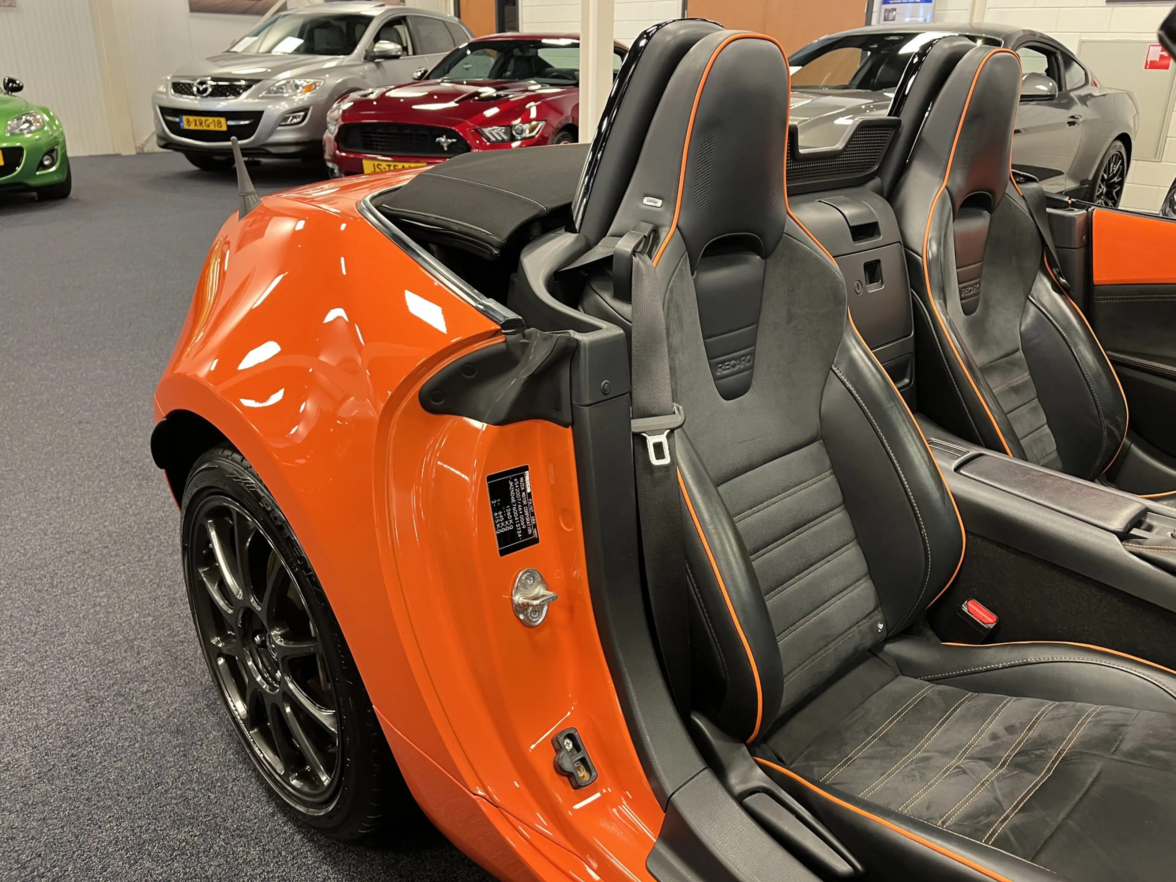 Mazda MX-5 ND Roadster 2.0 SkyActiv-G 184PK 30th Anniversary — photo 29
