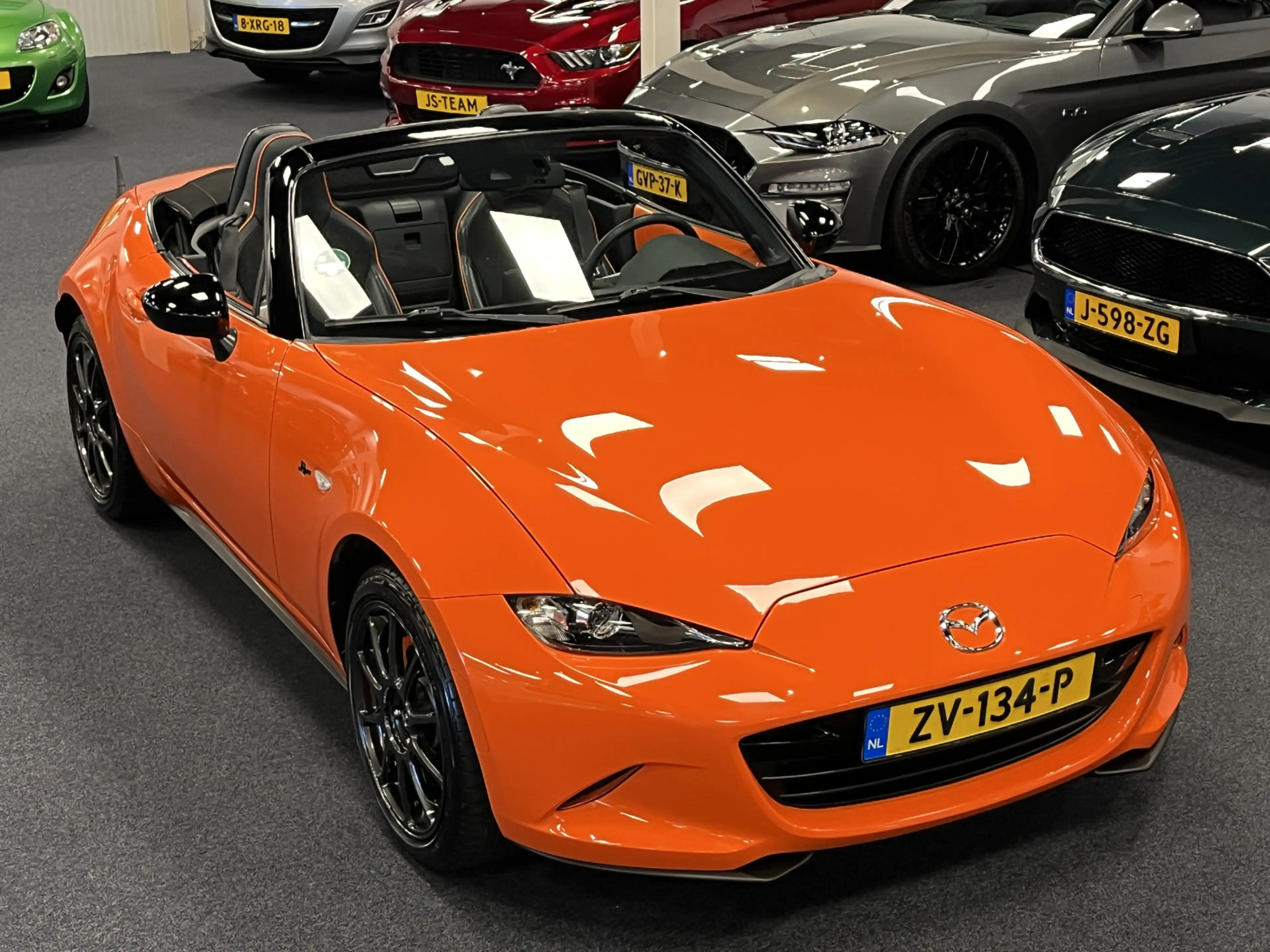 Mazda MX-5 ND Roadster 2.0 SkyActiv-G 184PK 30th Anniversary — photo 3