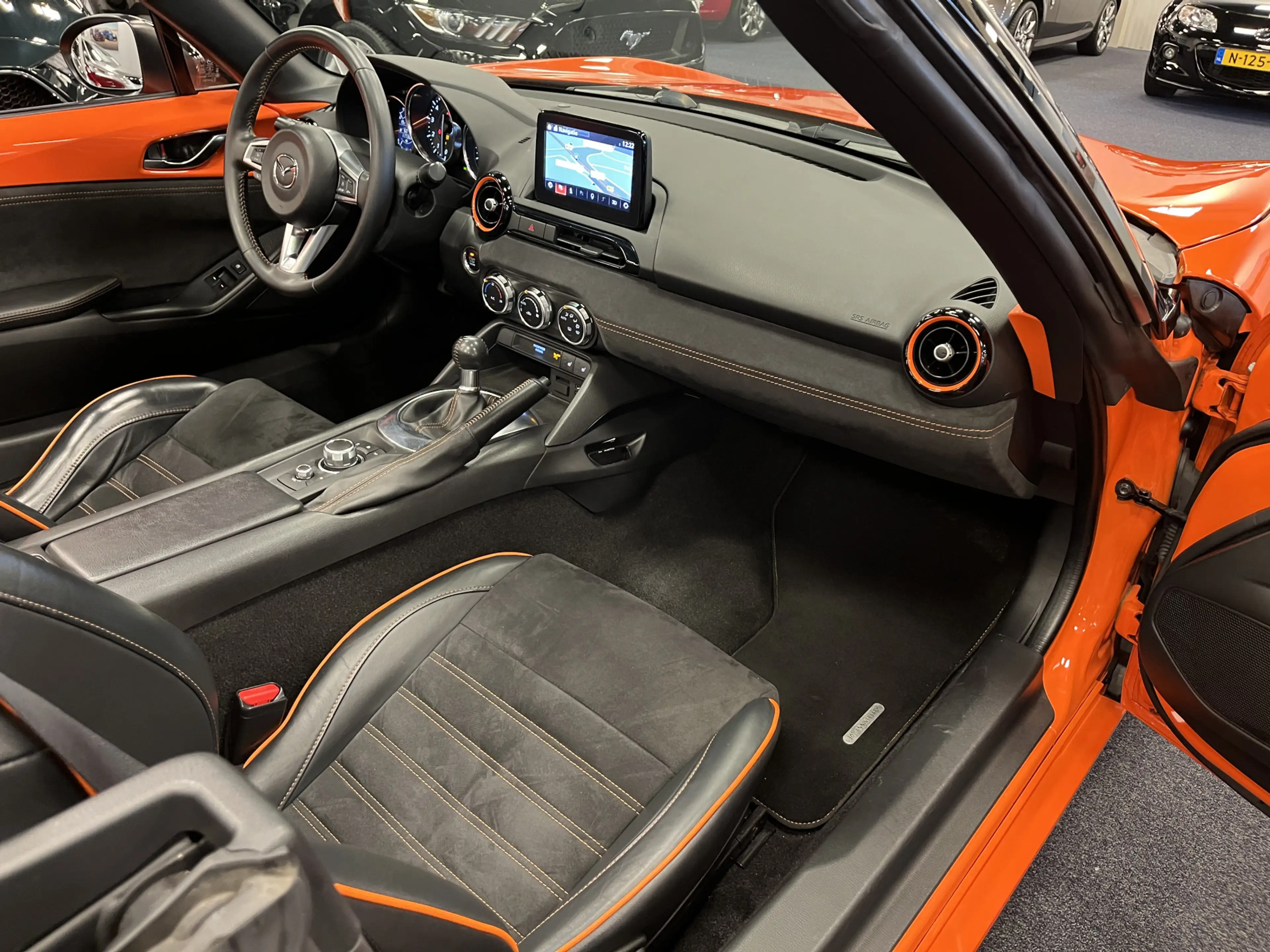 Mazda MX-5 ND Roadster 2.0 SkyActiv-G 184PK 30th Anniversary — photo 27