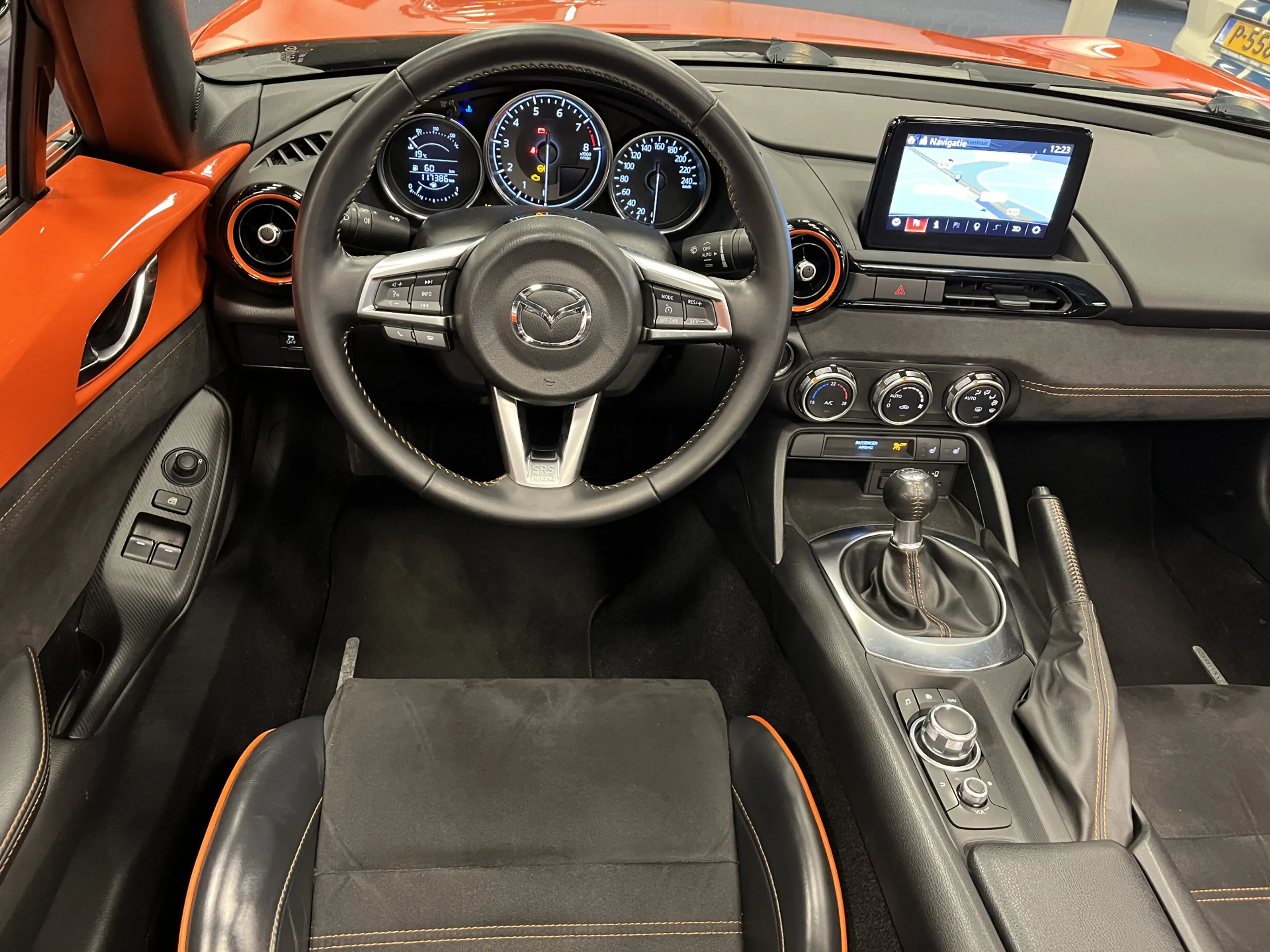 Mazda MX-5 ND Roadster 2.0 SkyActiv-G 184PK 30th Anniversary — photo 10