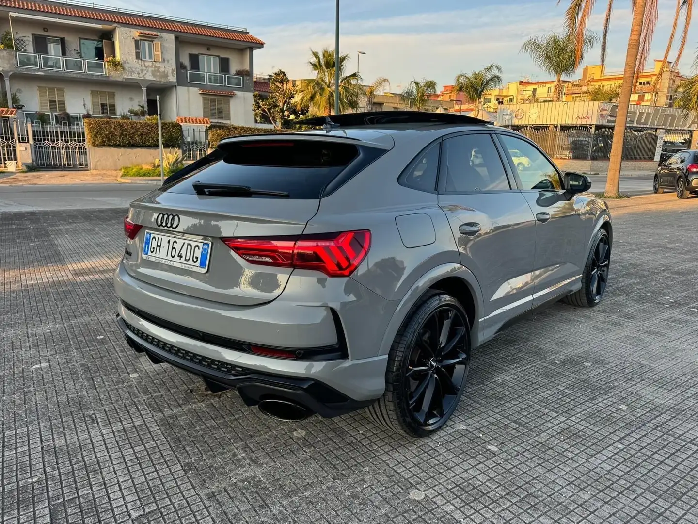 Audi Q3 RS Q3 SPB quattro S tronic Gris - 2