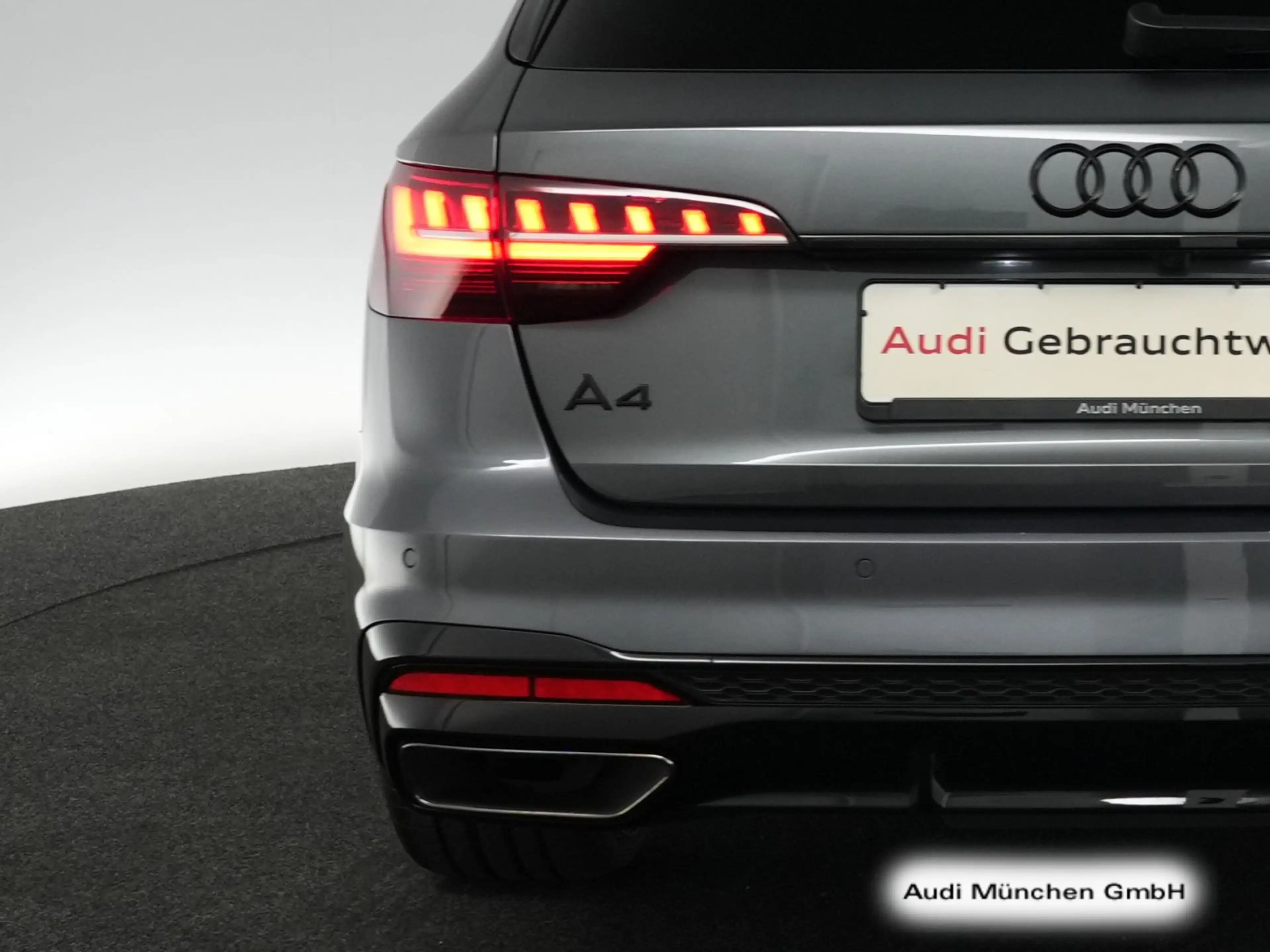 Audi A4 40 TFSI S tronic S line Competition+ Na — photo 12