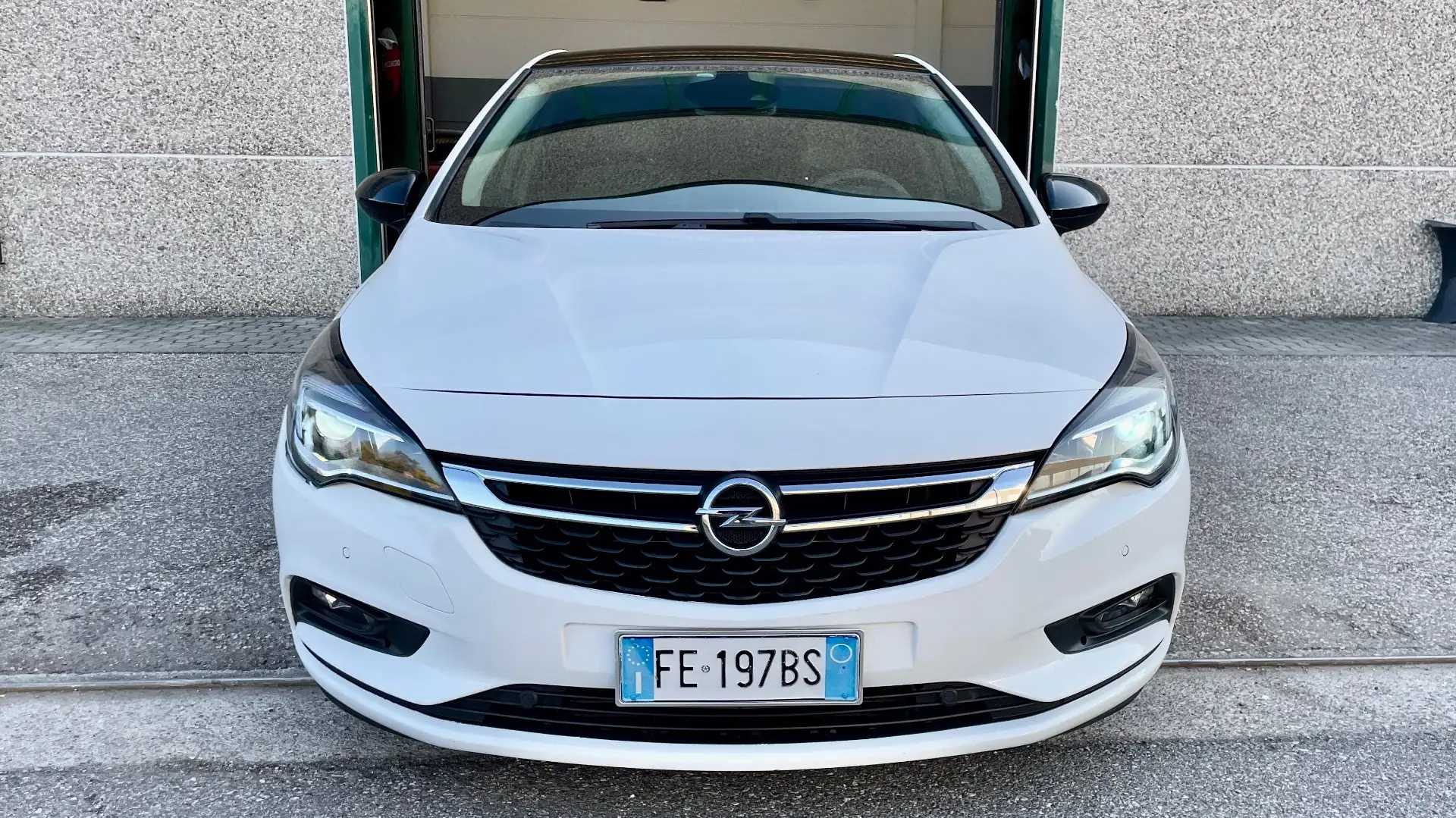 Opel Astra OPEL ASTRA 1.6 INNOVATION CDTI BITURBO 160CV - CRU Blanc - 2