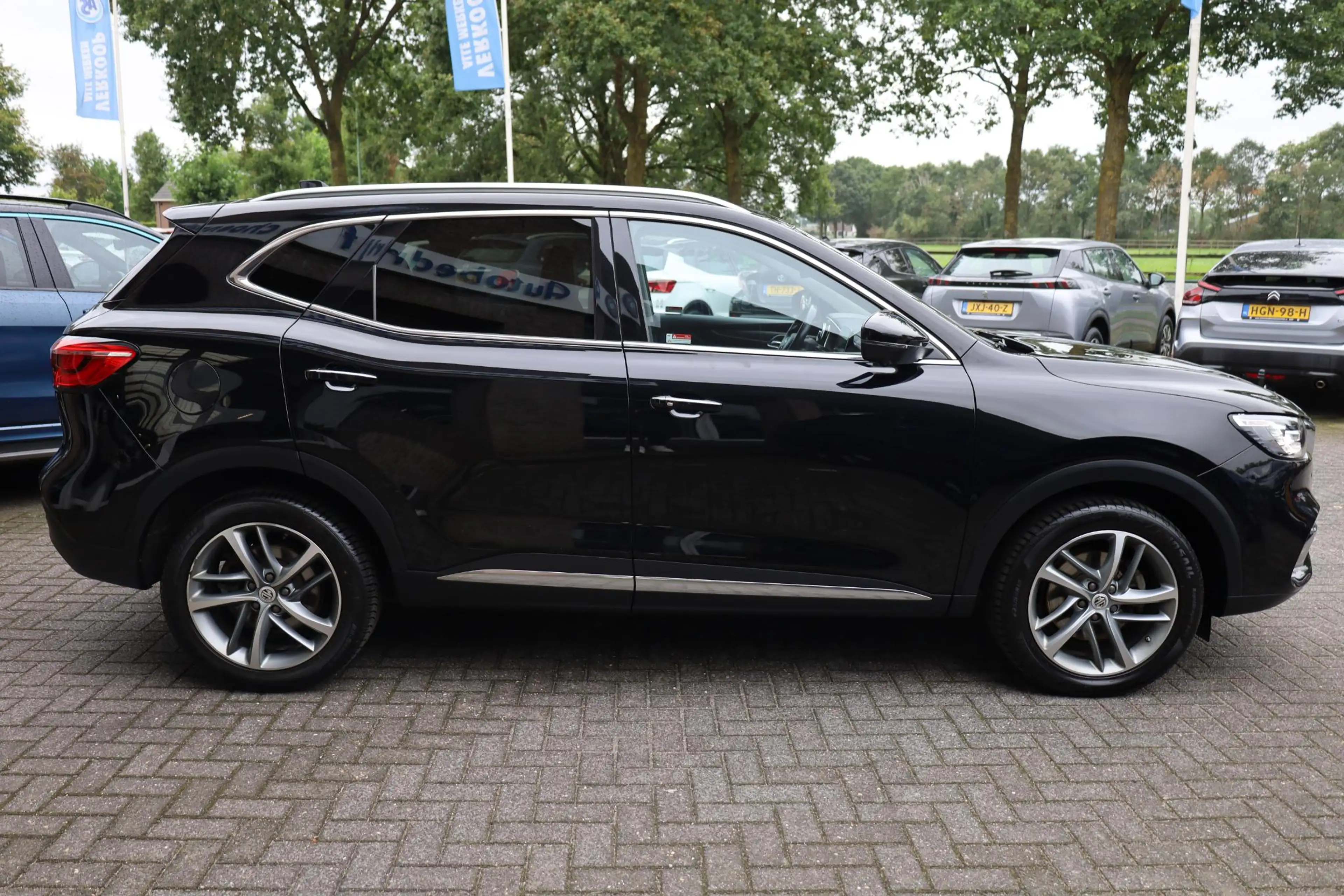 MG EHS 1.5 TGDI Luxury LEER PANORAMA 360-CAMERA CARPLAY S — photo 4