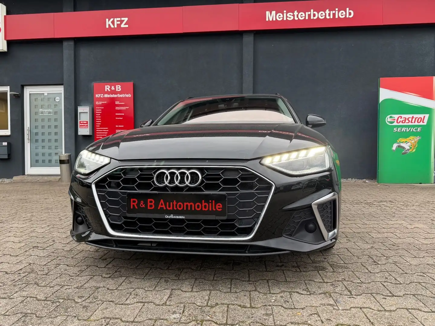 Audi A4 Avant 40 TDI S line*AHK*RFK*LED* Zahnriemen N Schwarz - 2