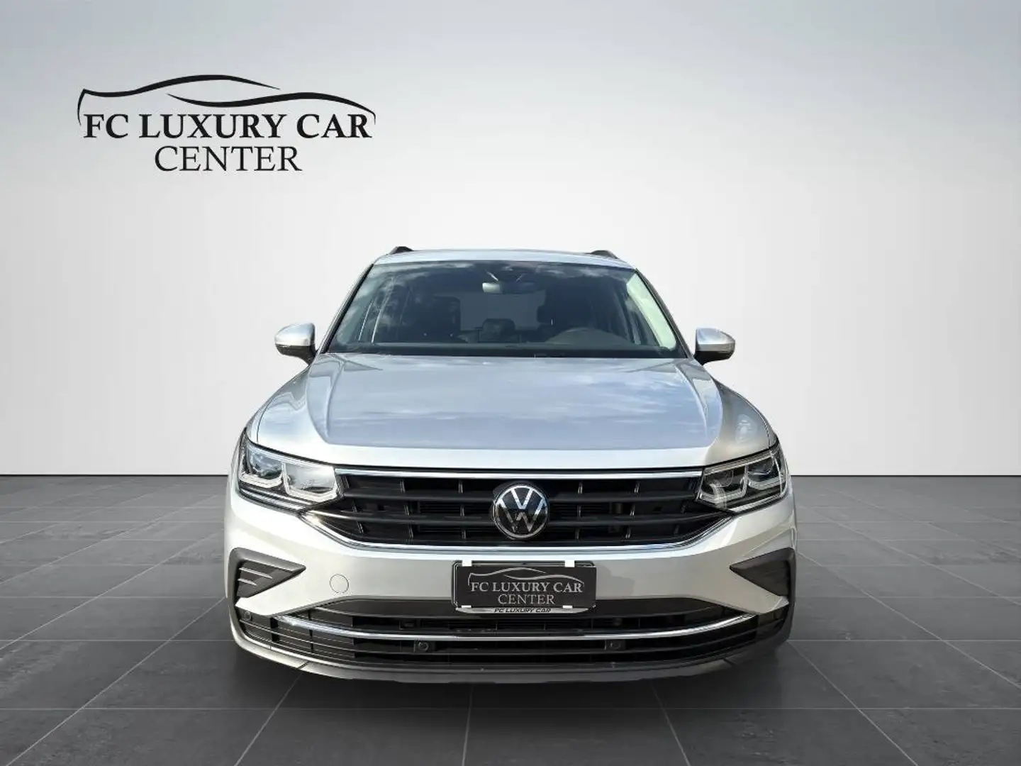 Volkswagen Tiguan 2.0 tdi Life 122cv Iva Esposta Zilver - 2