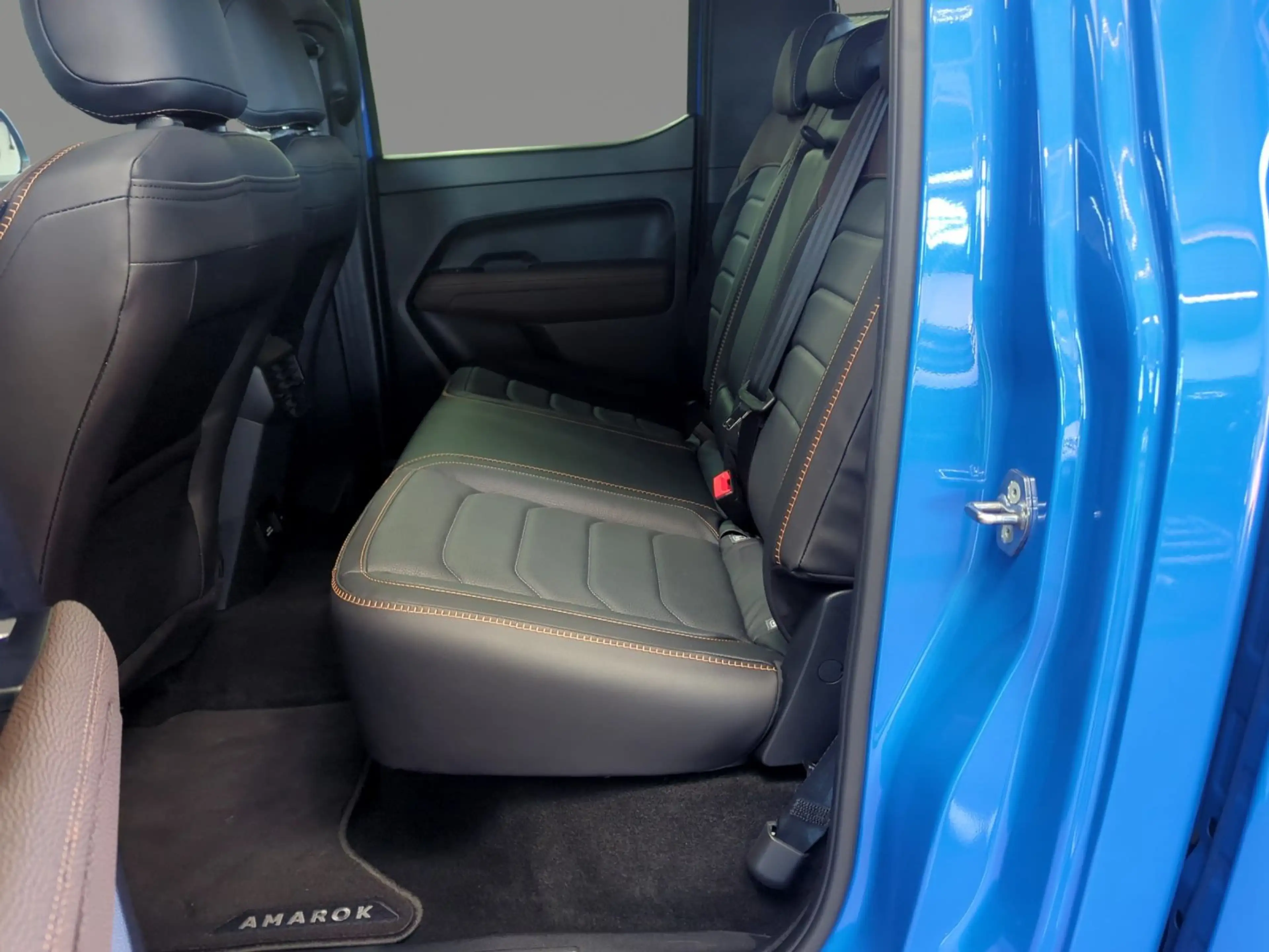 Volkswagen Amarok PanAmericana 3.0 TDI 4M AHK STHZ LEDER — photo 10
