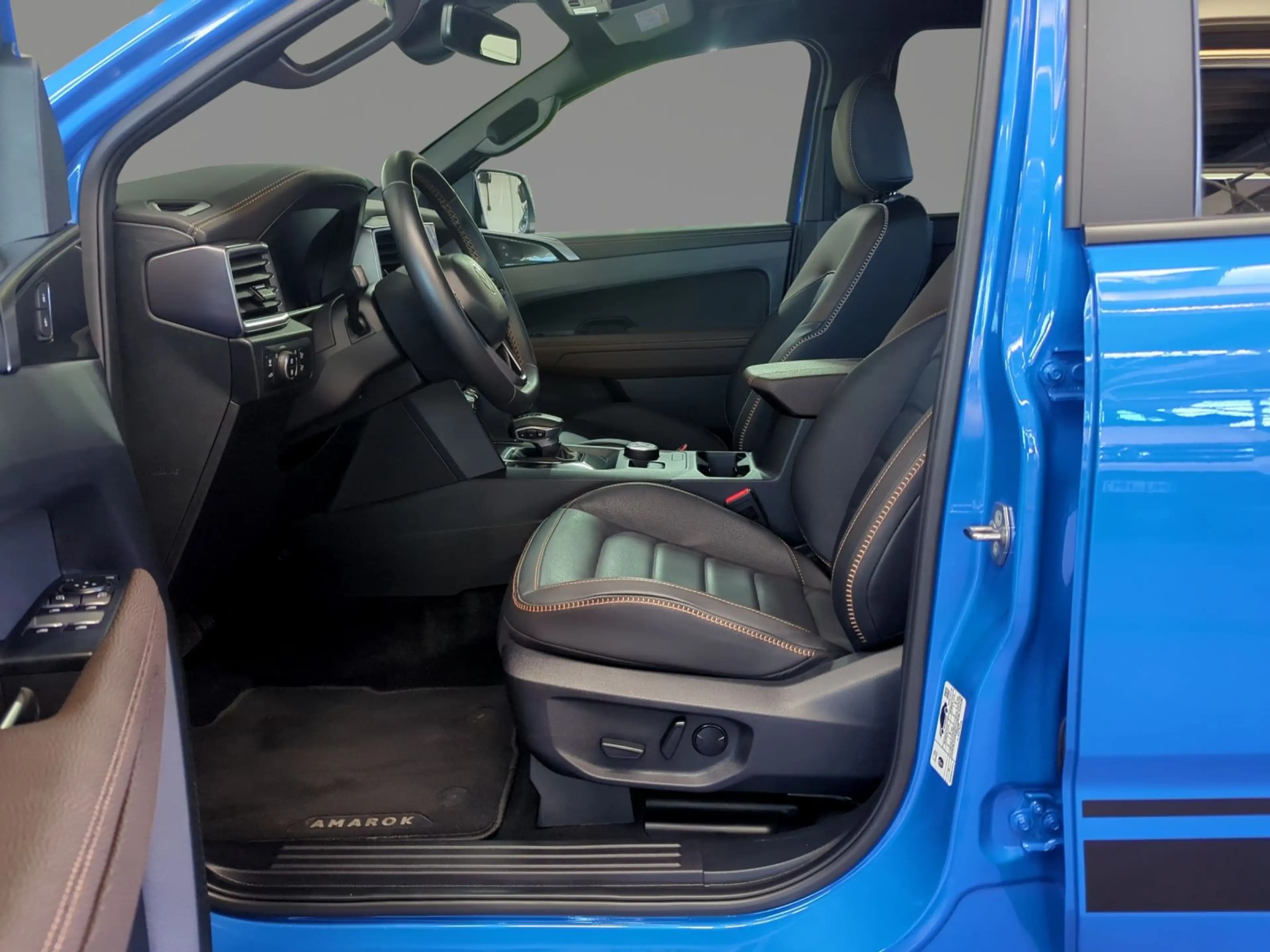 Volkswagen Amarok PanAmericana 3.0 TDI 4M AHK STHZ LEDER — photo 8