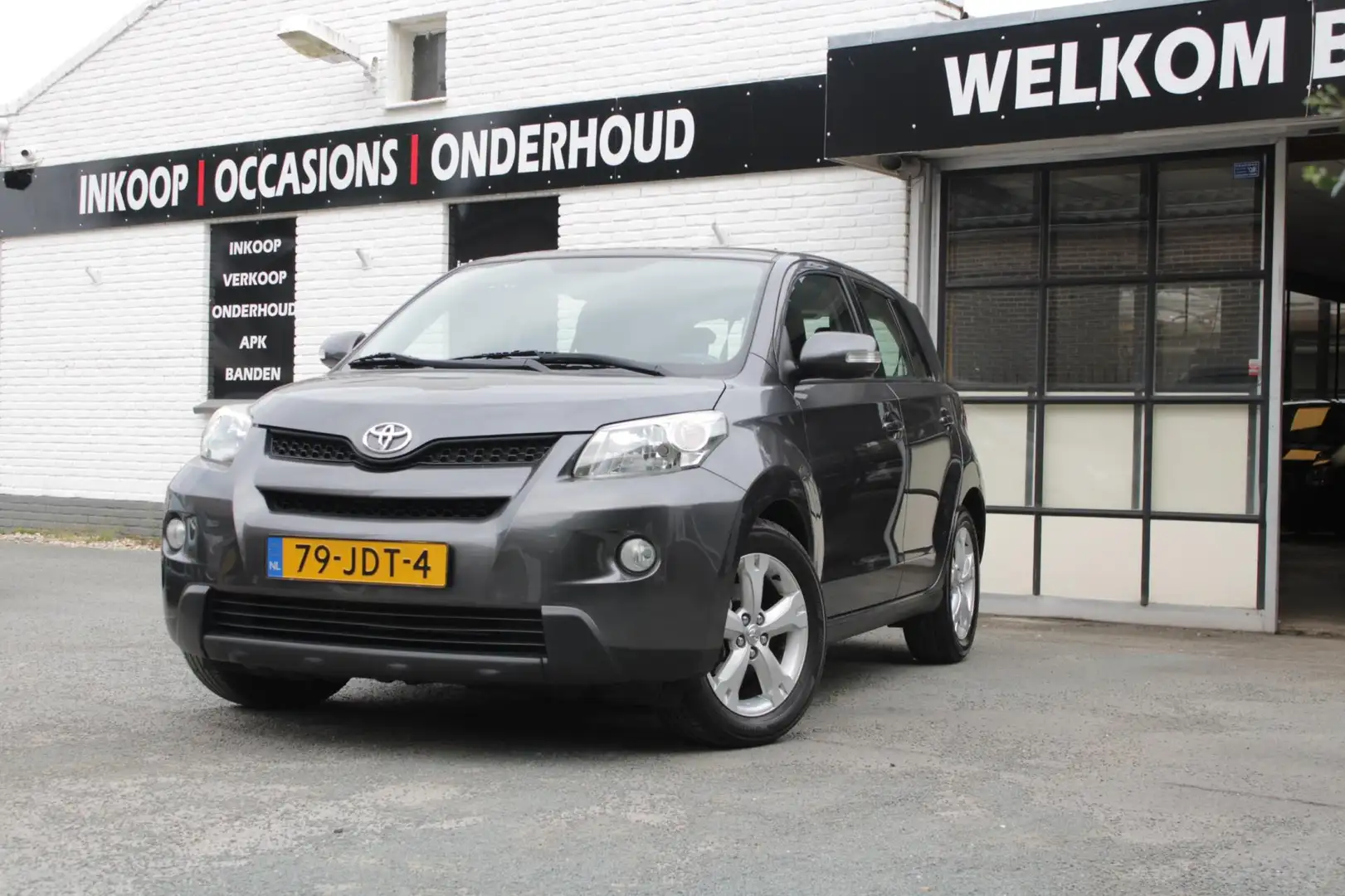 Toyota Urban Cruiser 1.3 VVT-i Aspiration / Airco / Elec ramen / Nap Grau - 1