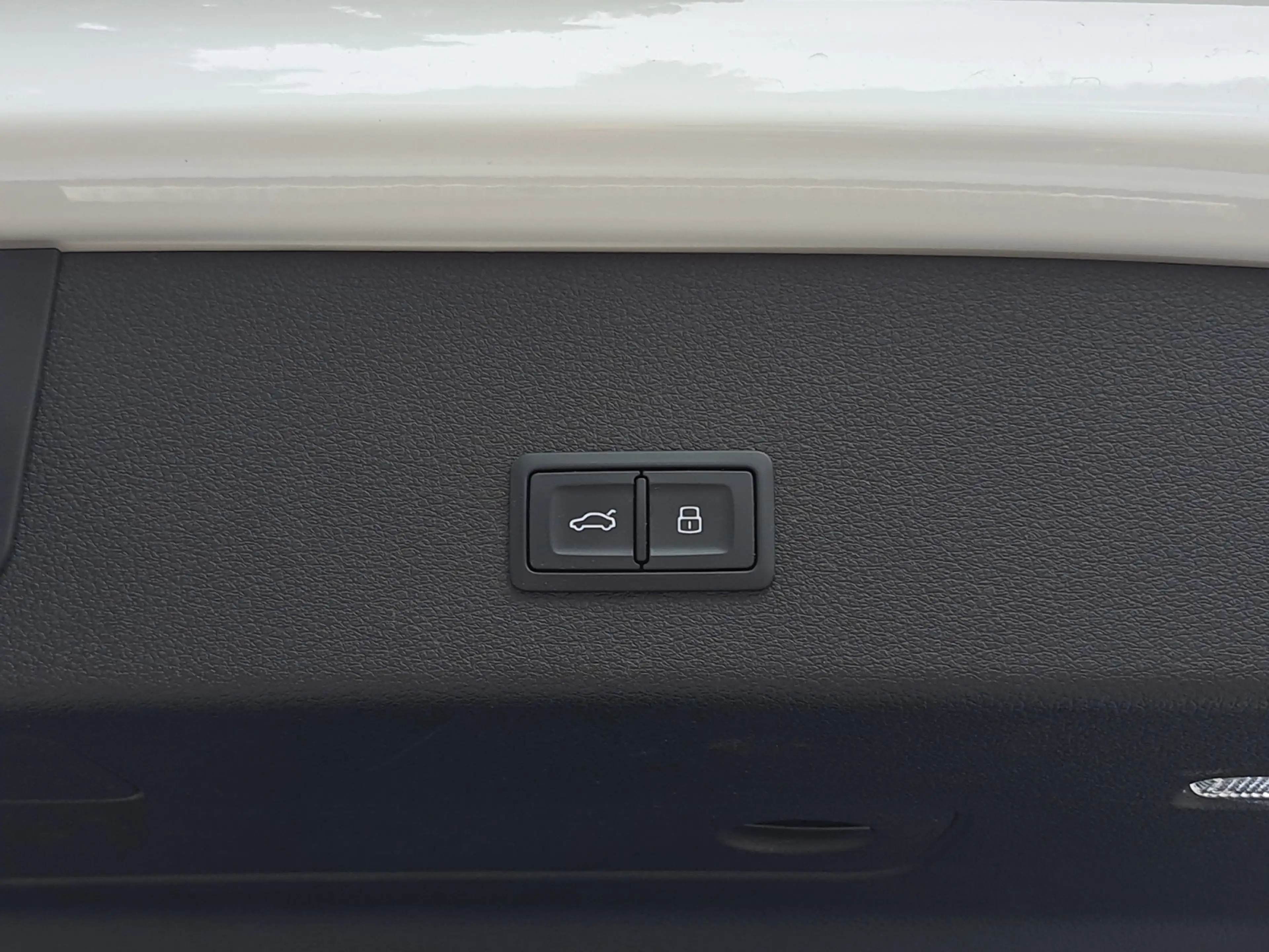 Audi e-tron Sportback 55 quattro S line PANO AHK MMI B&O 21" — photo 24