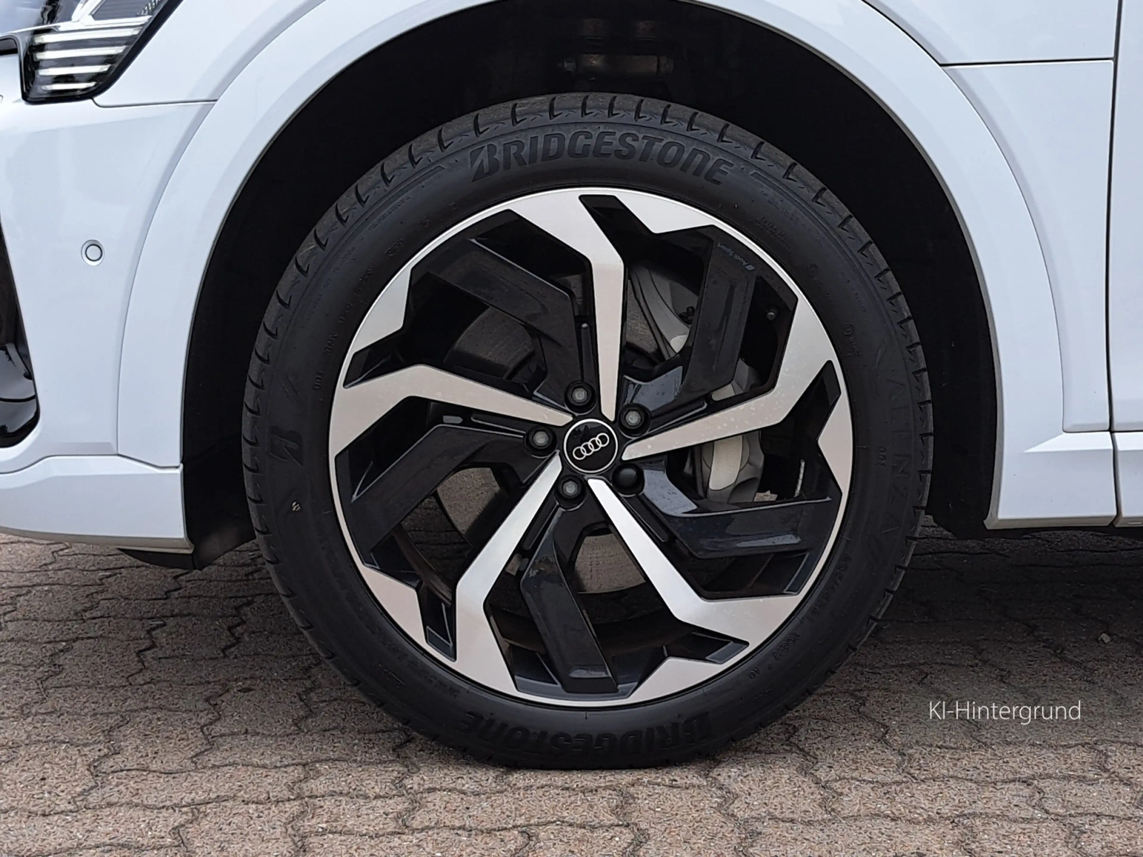Audi e-tron Sportback 55 quattro S line PANO AHK MMI B&O 21" — photo 10