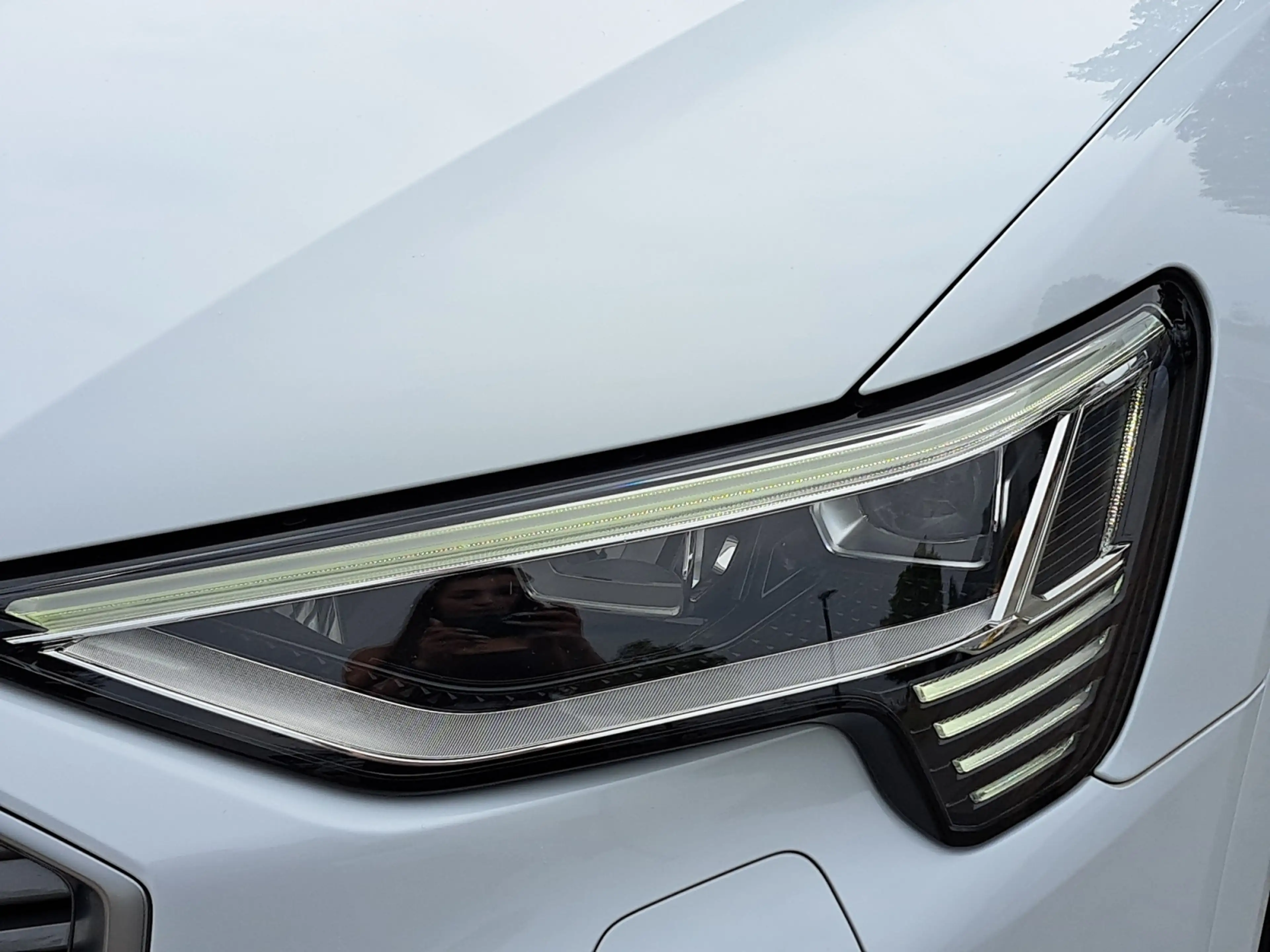 Audi e-tron Sportback 55 quattro S line PANO AHK MMI B&O 21" — photo 5