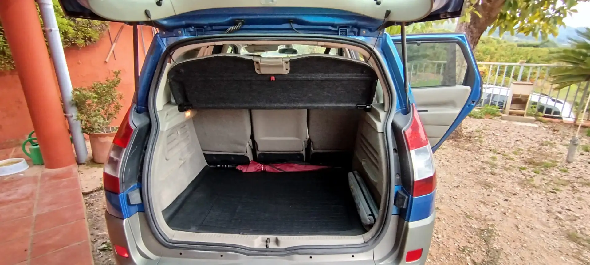 Renault Megane Scenic - 2