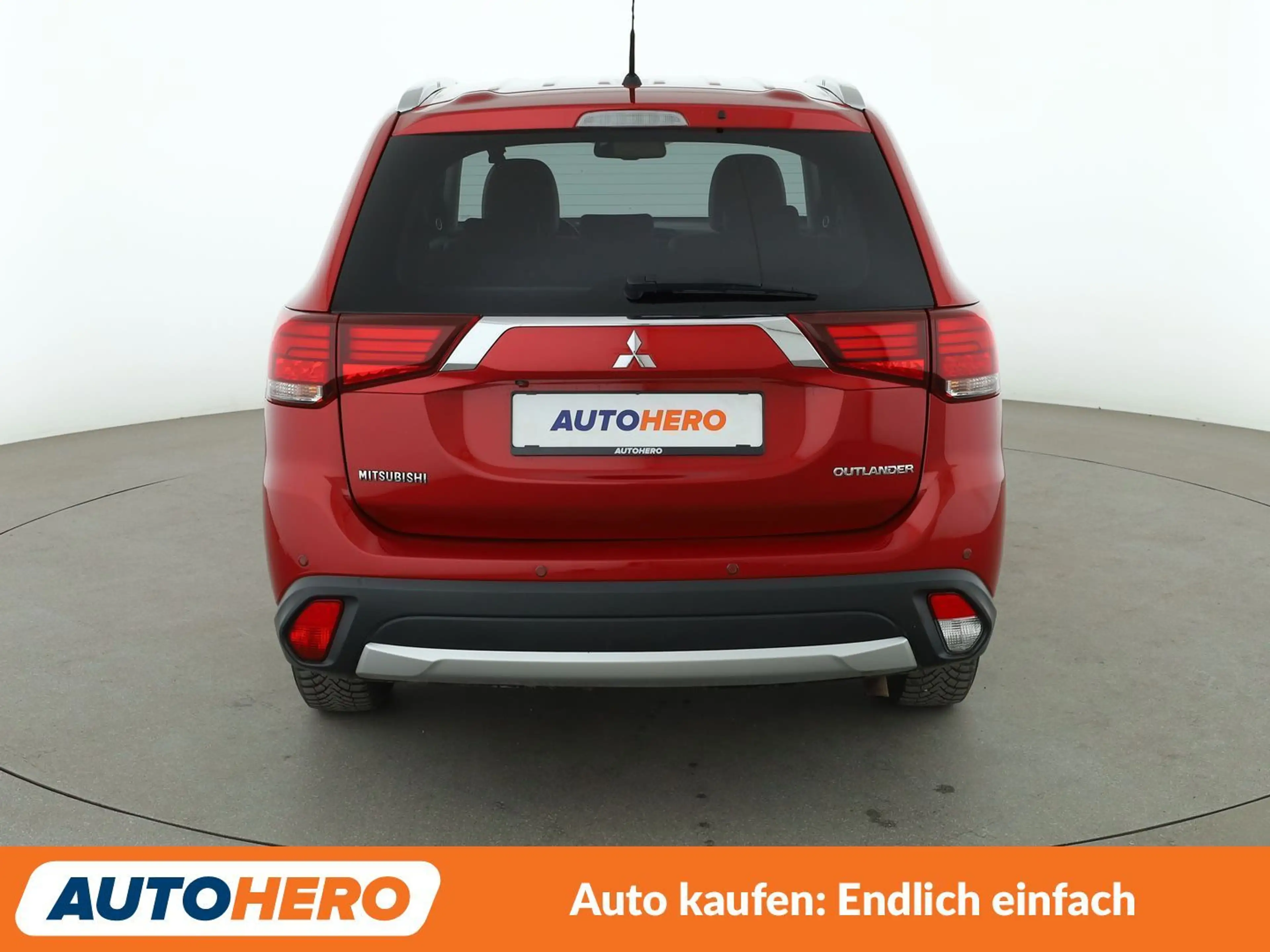 Mitsubishi Outlander 2.2 DI-D Top 4WD Aut.*NAV*XENON*ACC*CAM*PDC*SHZ* — photo 5